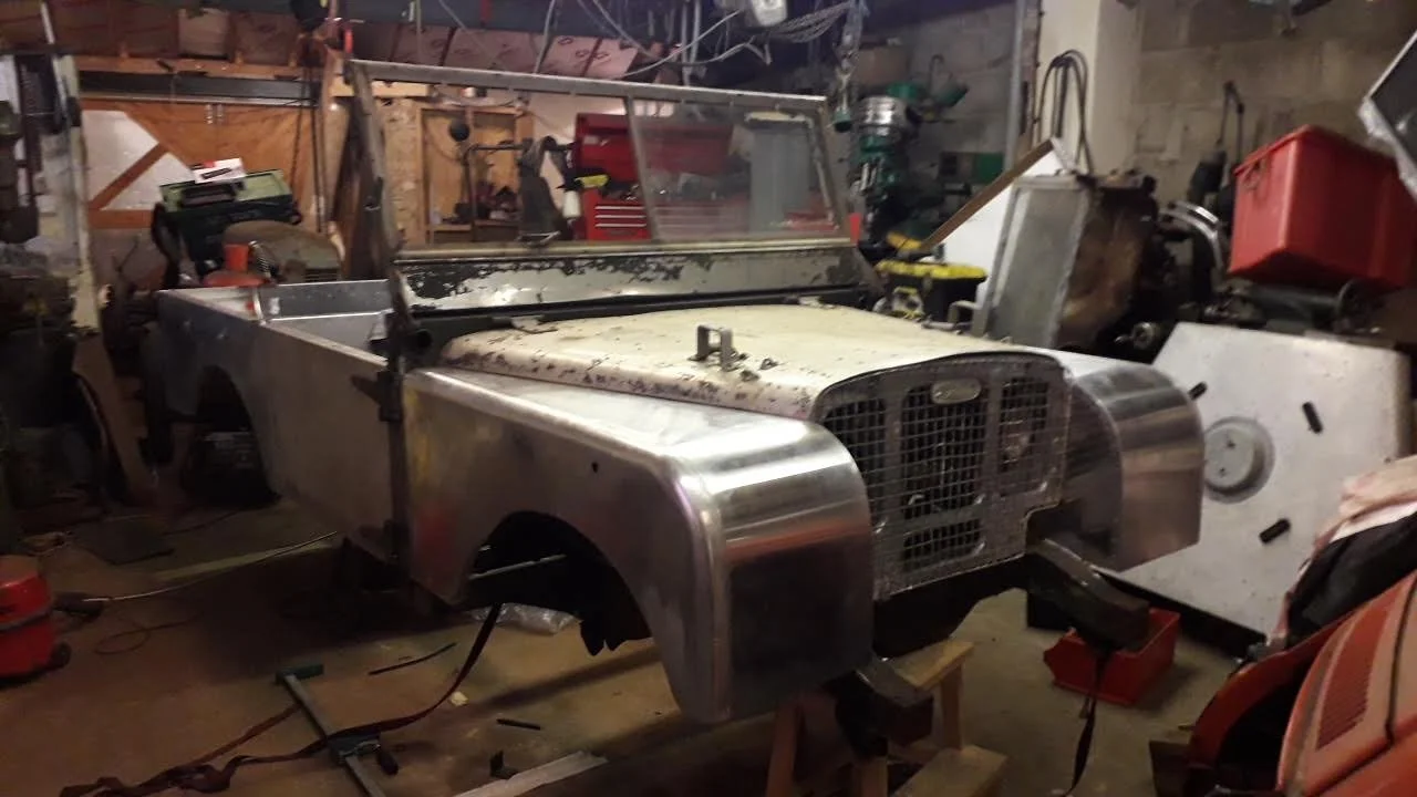 LAND ROVER SERIES 1.jpg