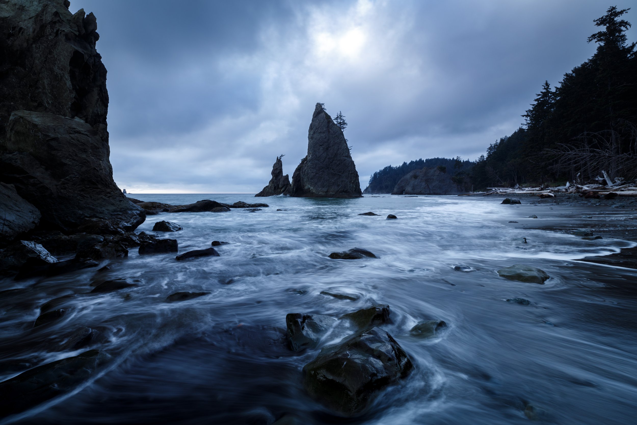 Sea stacks at Rialto Beach / Washington State