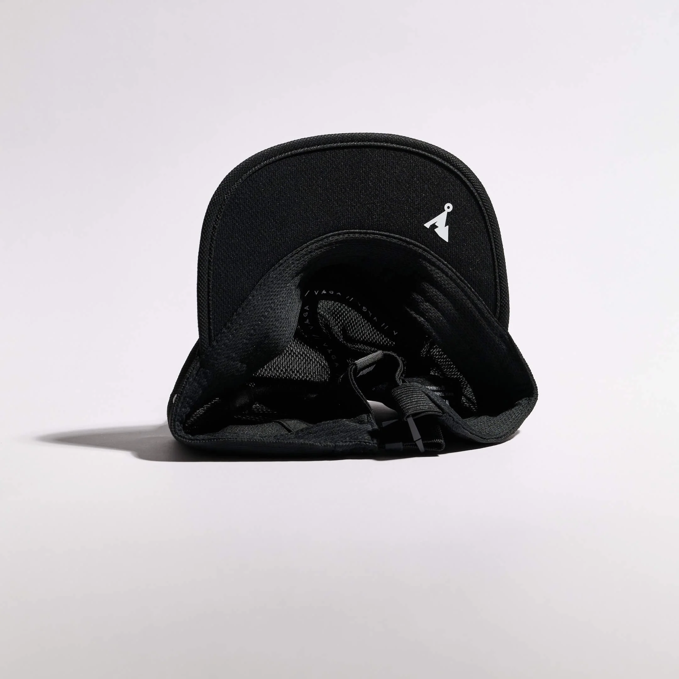 vaga-club-cap-running-cap-stormblack-underside.jpg