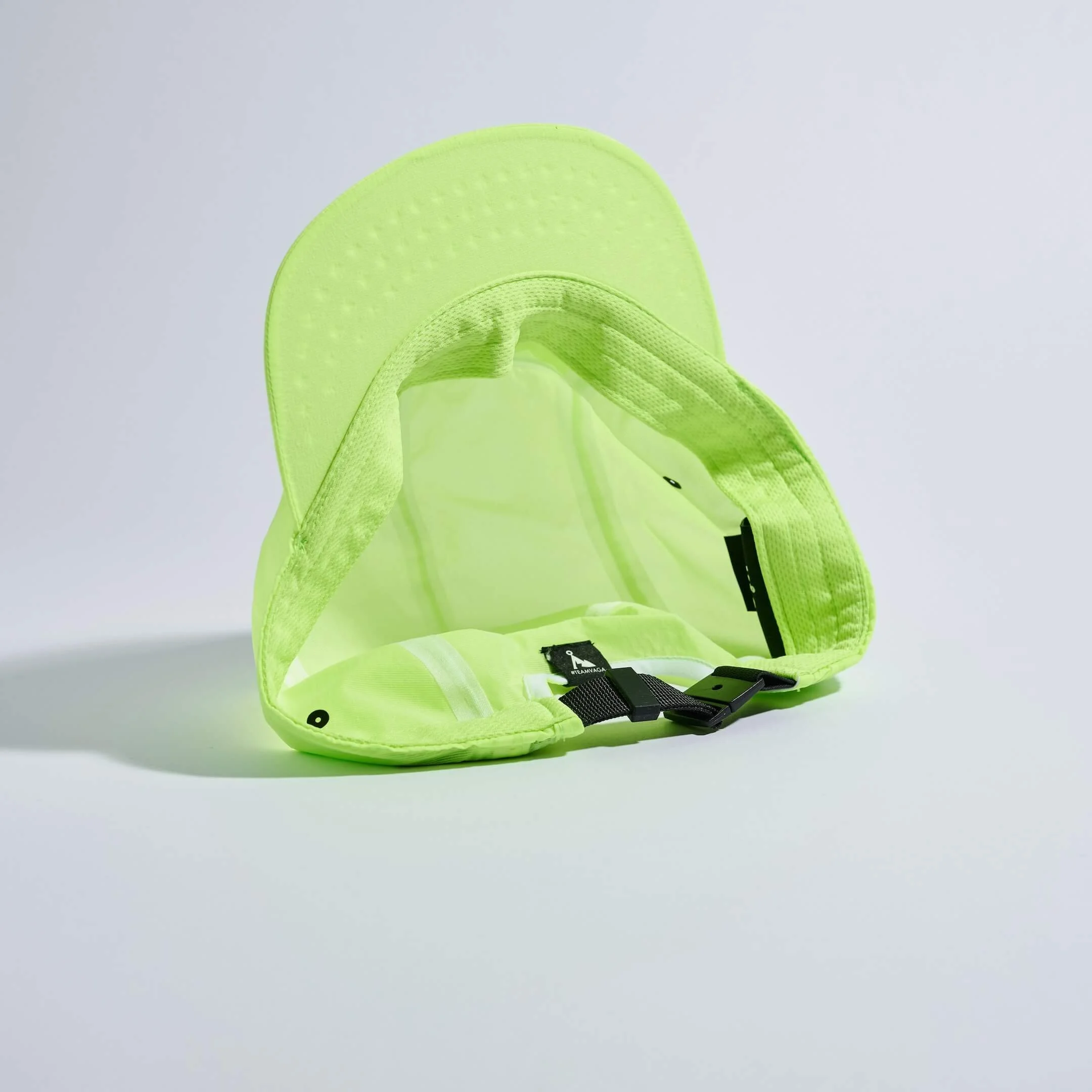 vaga-feather-edge-cap-racing-cap-neonyellow-underneath.jpg
