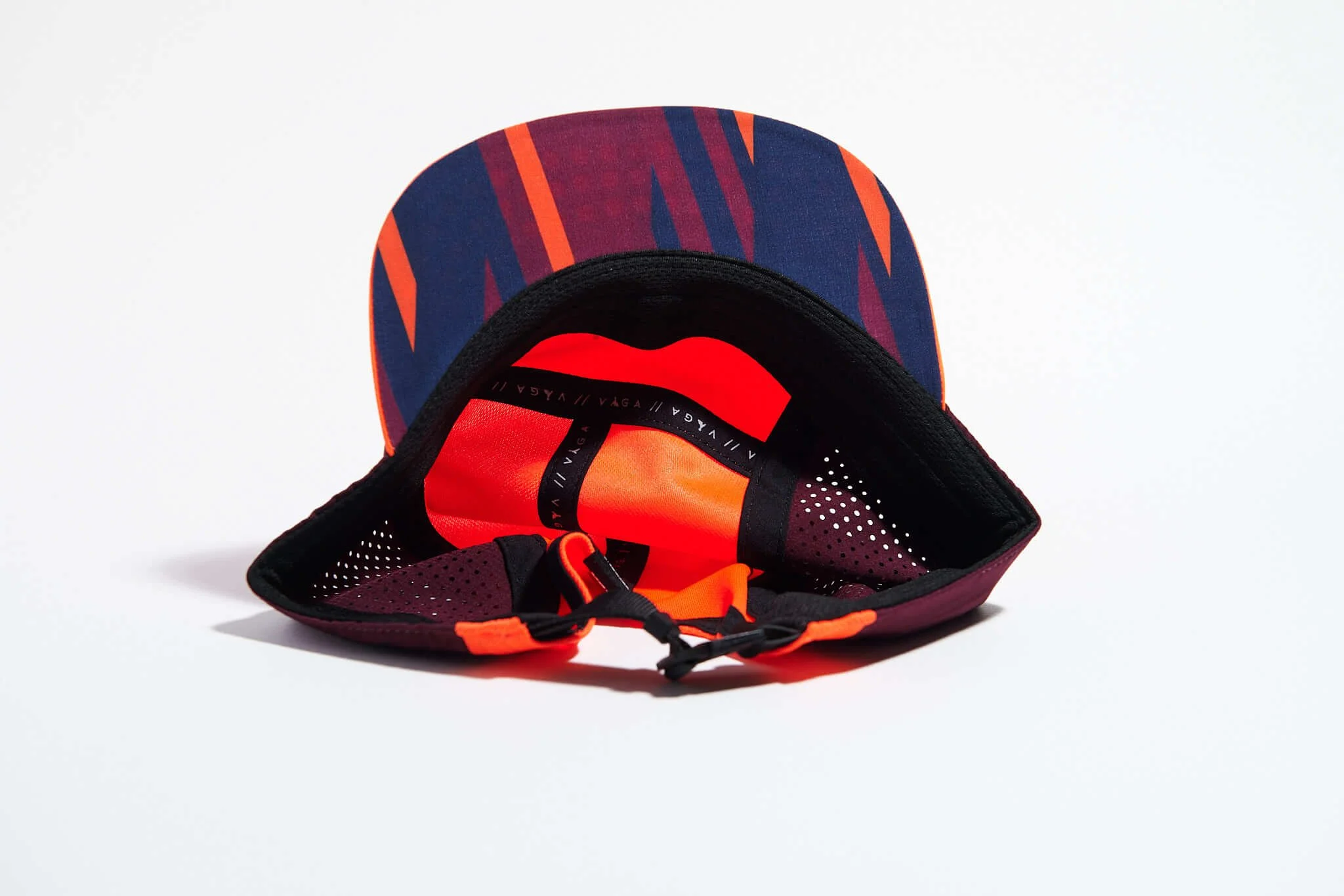 våga-feather-racing-cap-neon-orange-plum-underneath.jpg