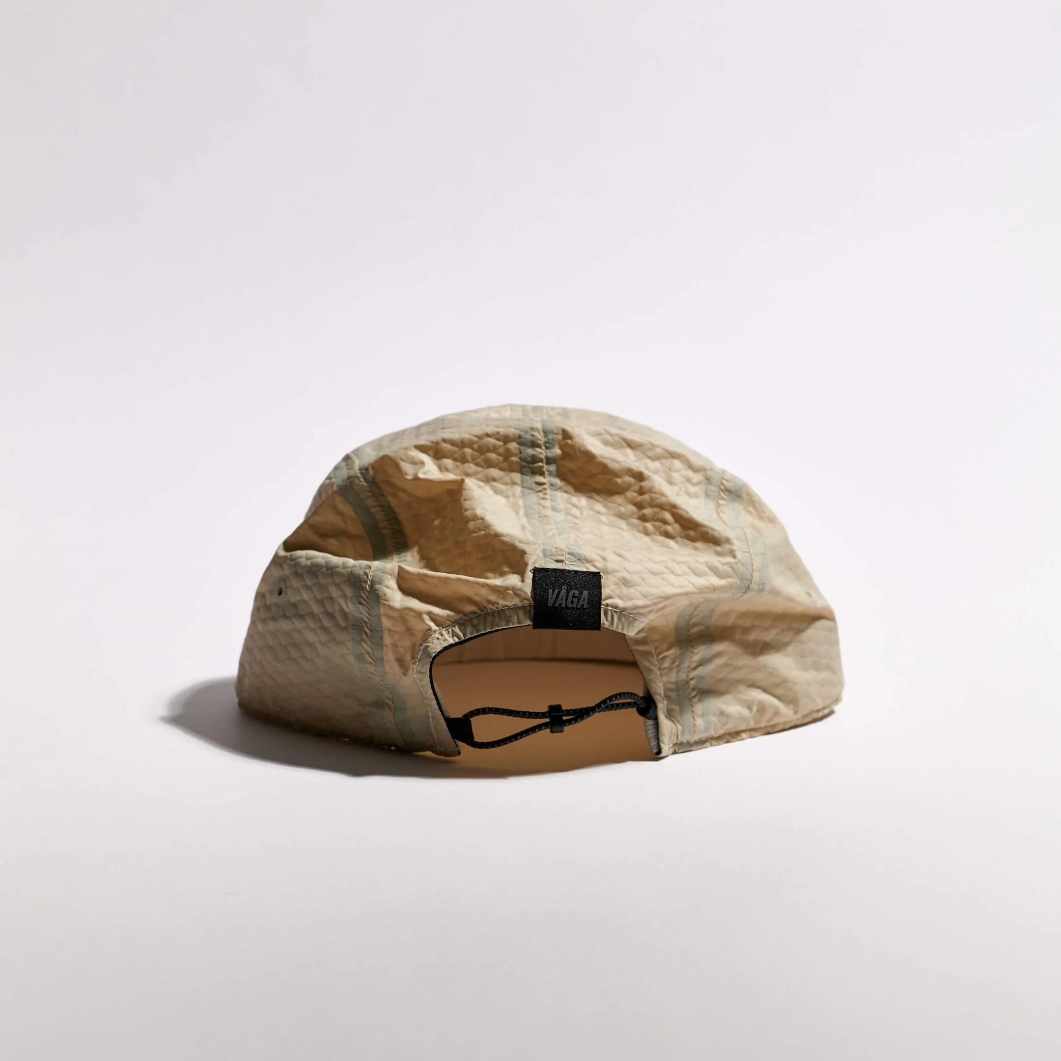 vaga-viper-lite-cap-textured-running-cap-taupe-back.jpg
