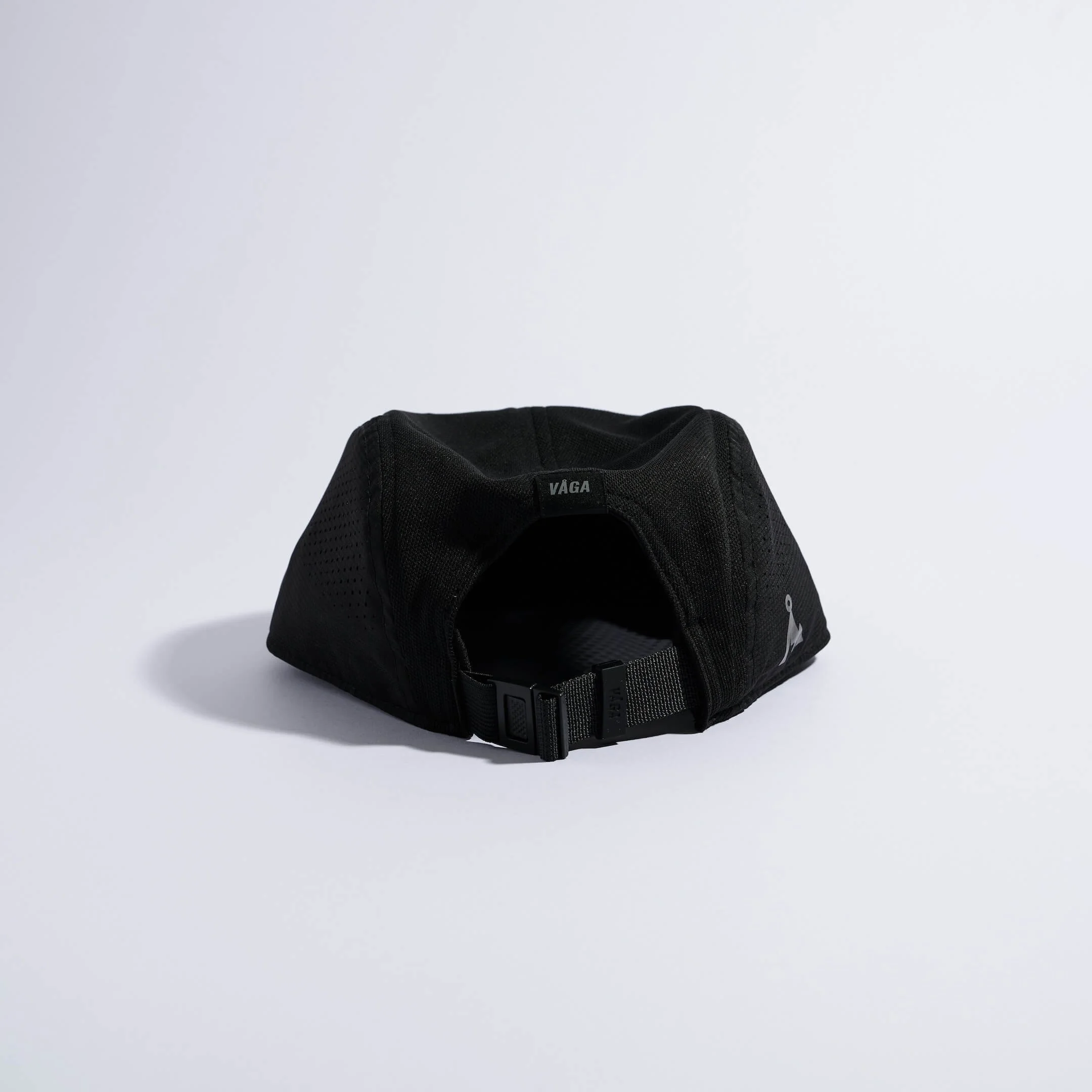 vaga-feather-racing-cap-black-back.jpg