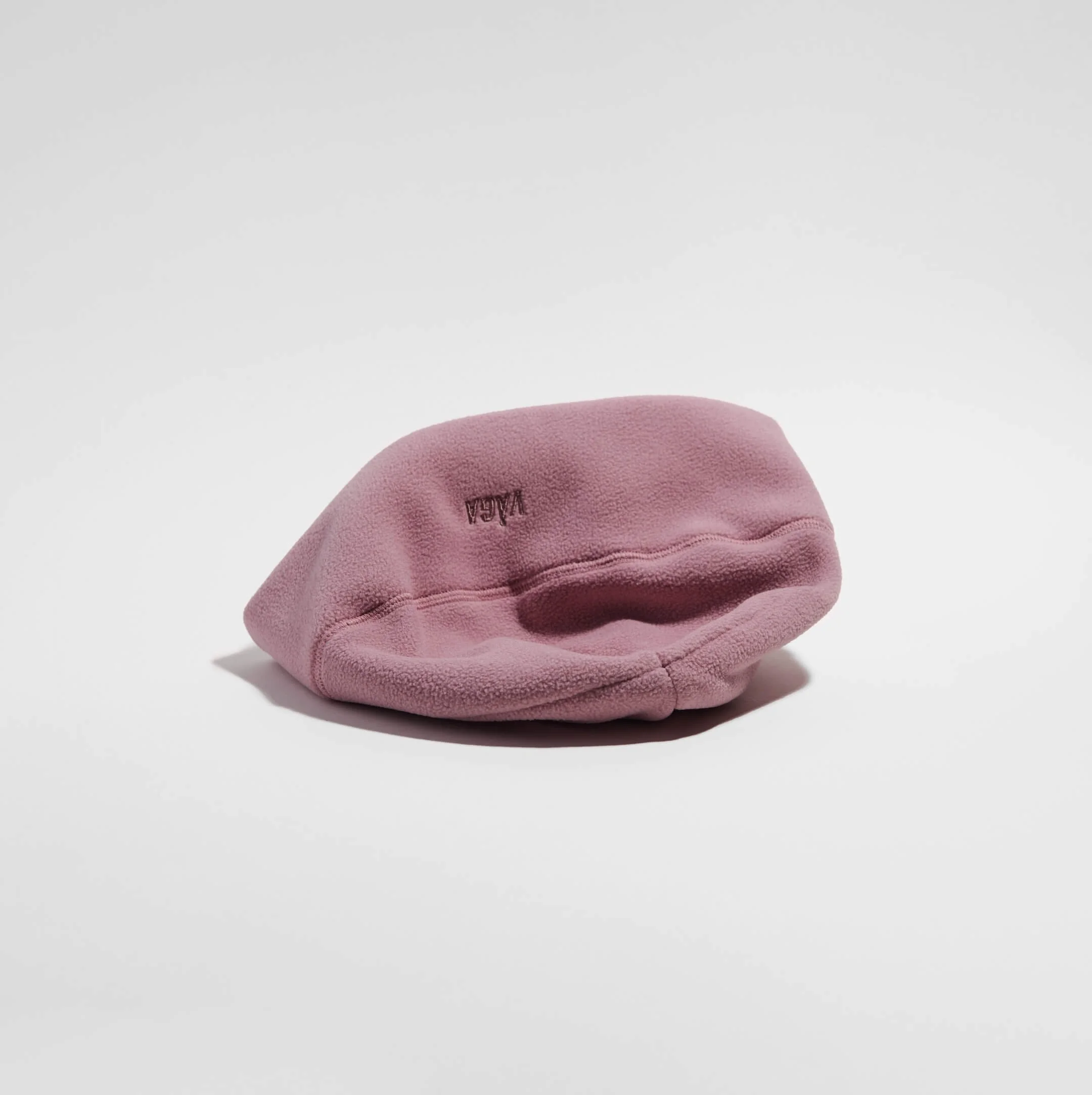 vaga-fleece-beanie-running-hat-dusky-rose-flat.jpg