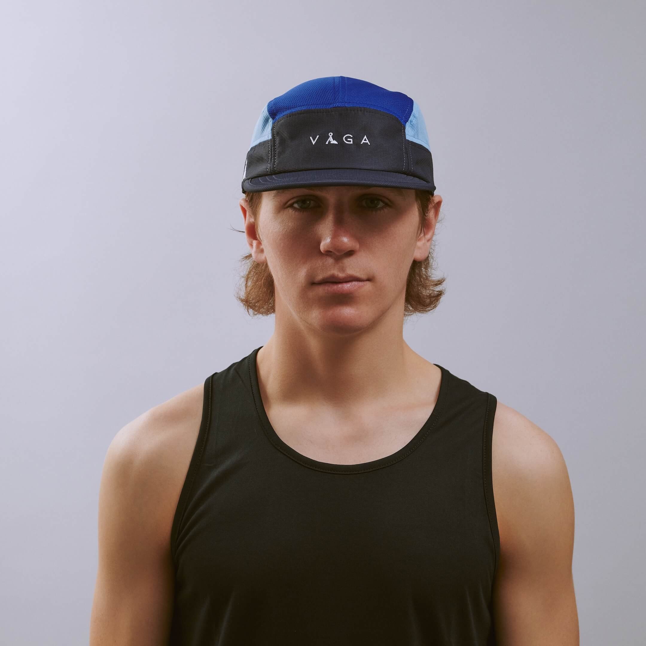 vaga-club-cap-running-cap-bluebird-e-model-front.jpg