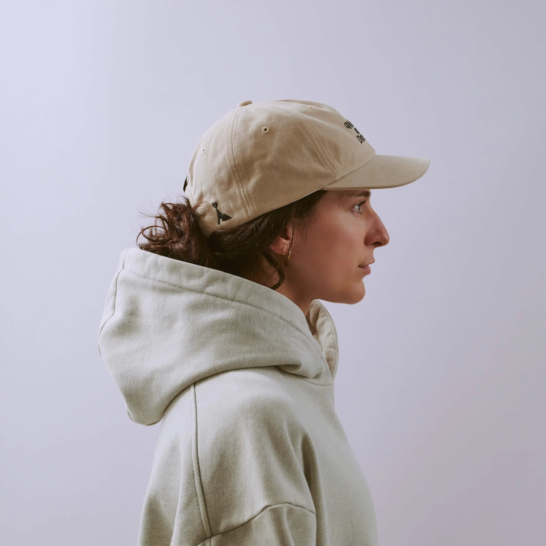 vaga-didnt-go-lifestyle-cap-Ecru-model-l-profile.jpg