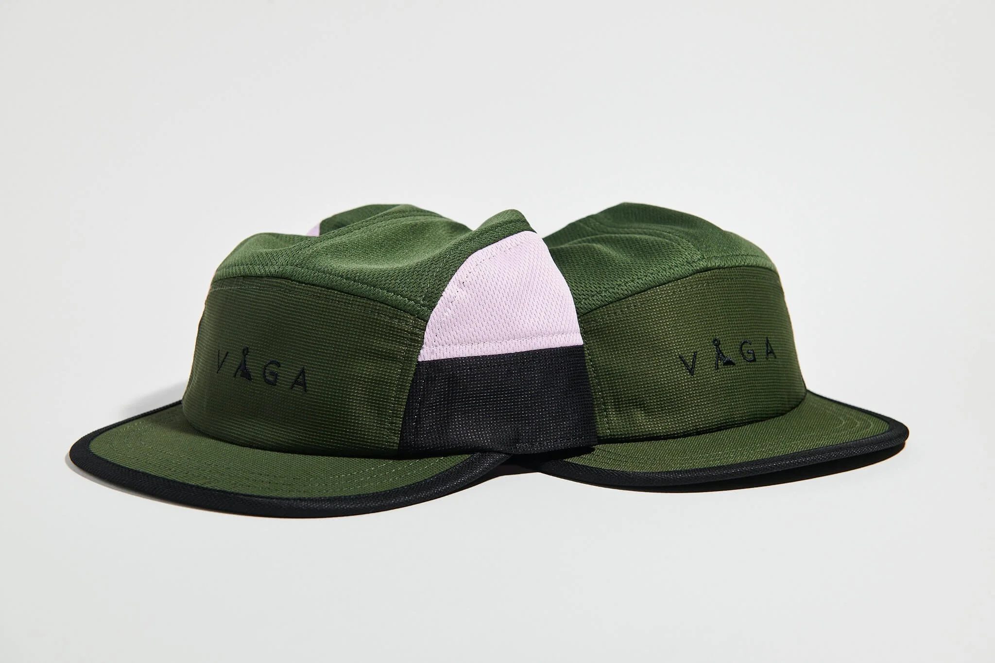 våga-club-cap-utility-green-black-light-pink-together.jpg