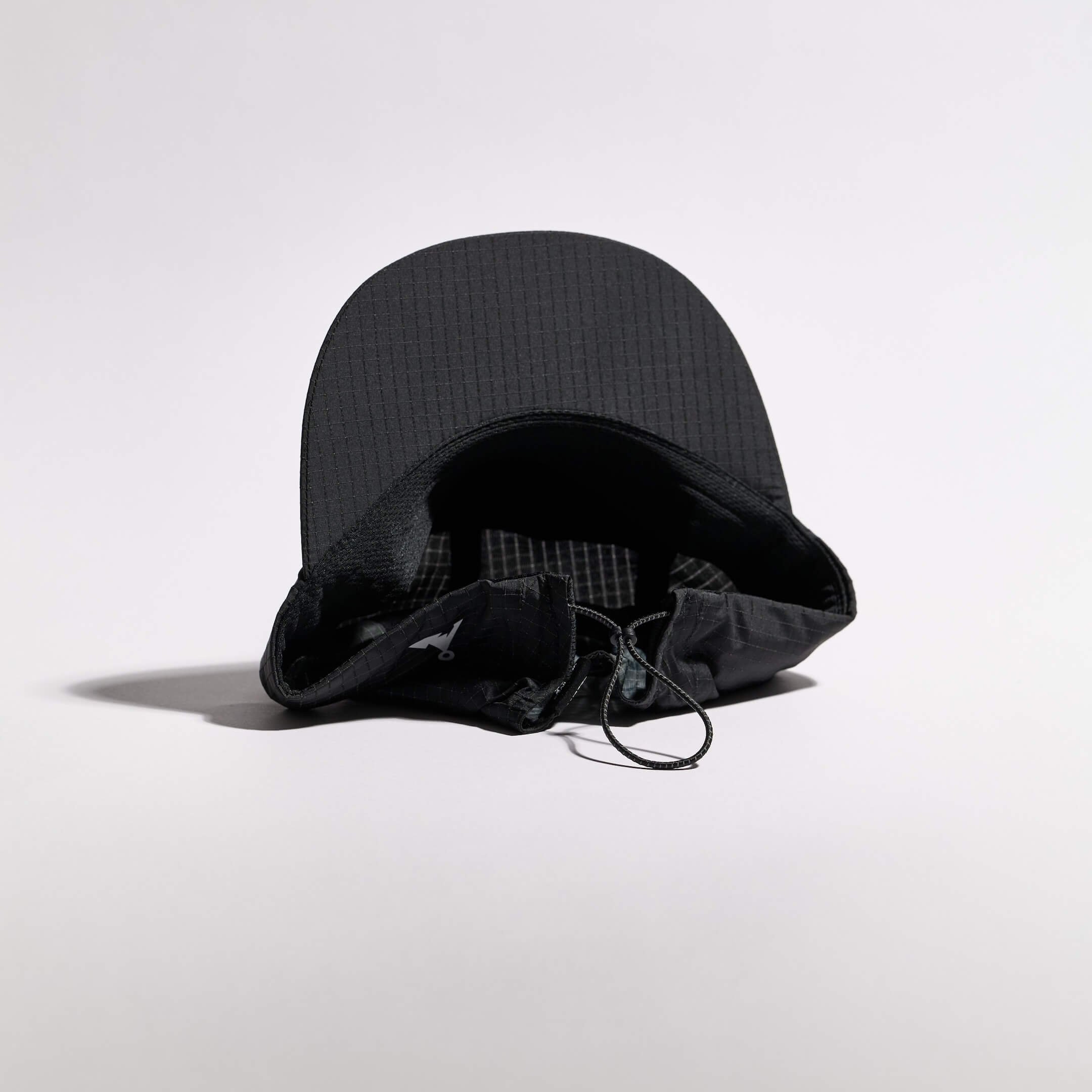 vaga-night-club-reflective-running-cap-black-underside.jpg