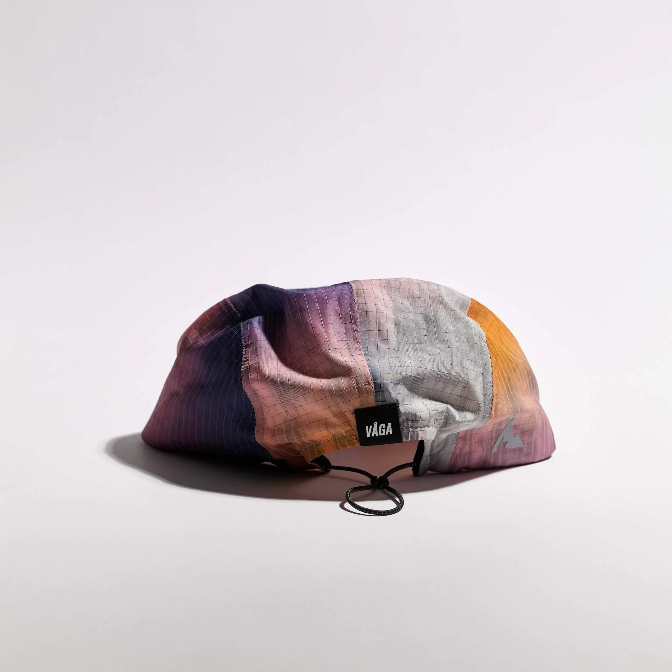 vaga-night-club-reflective-running-cap-sunset-back.jpg