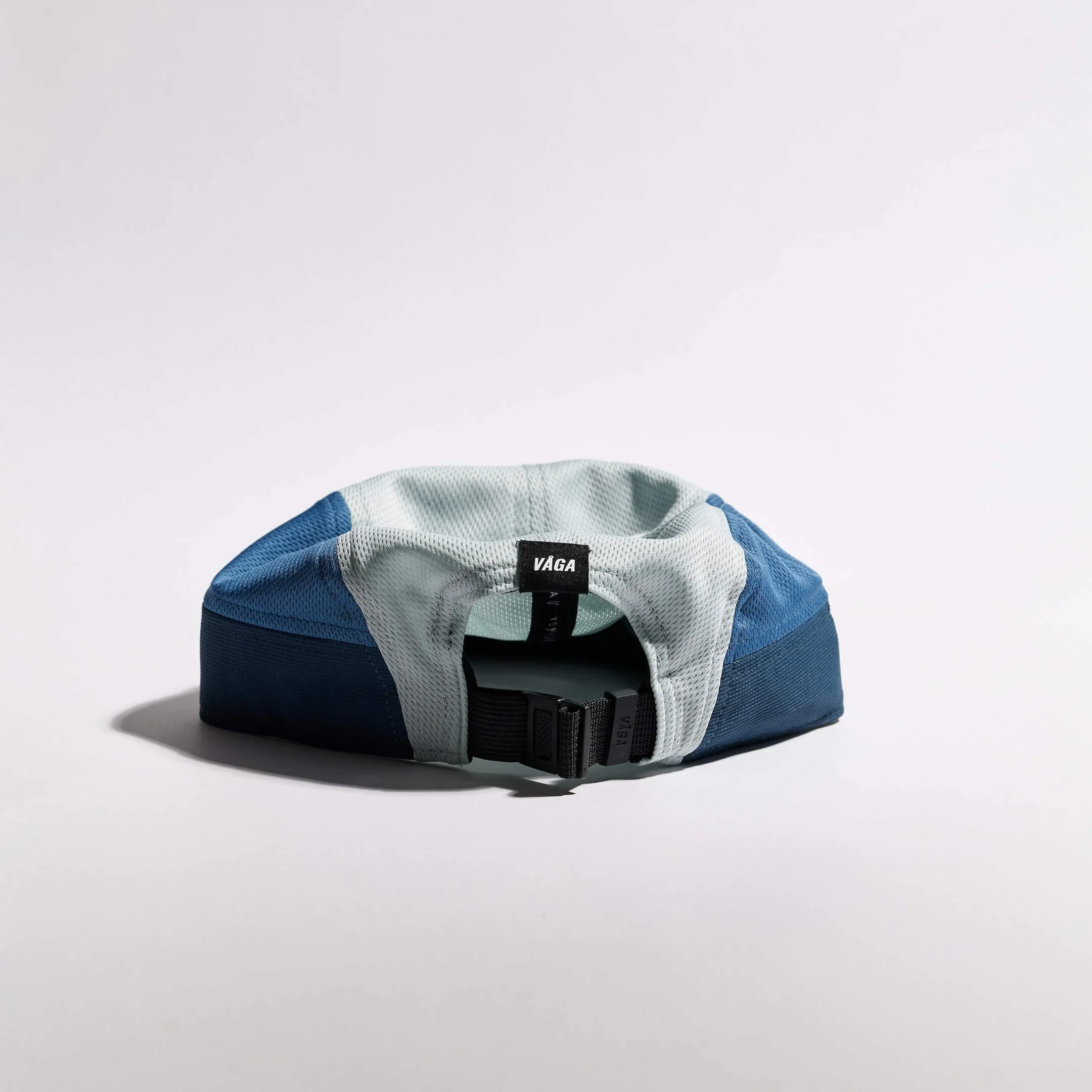 vaga-club-cap-running-cap-Mint-Teal-Black-back.jpg