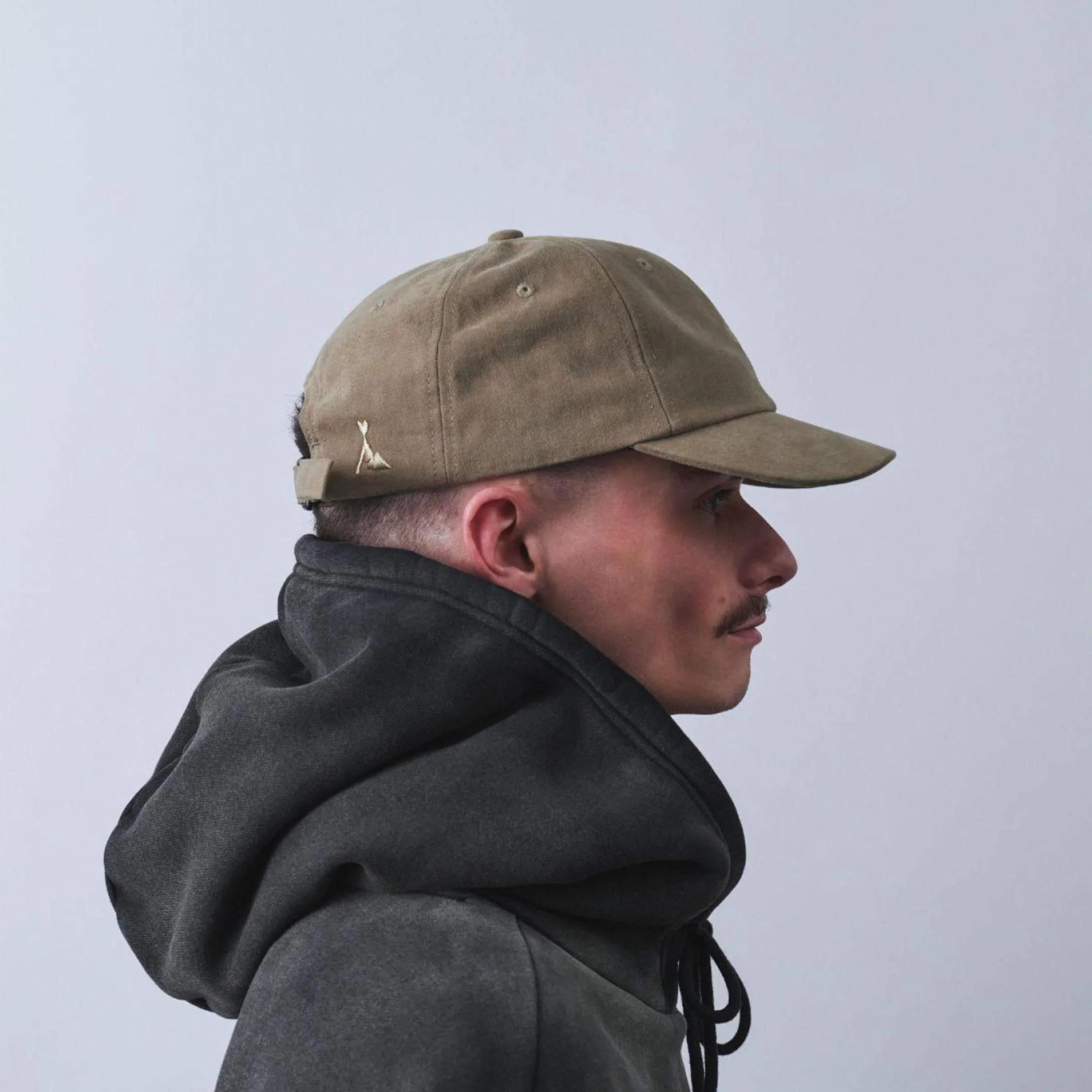 vaga-washed-cotton-cap-taupe-model-profile.jpg