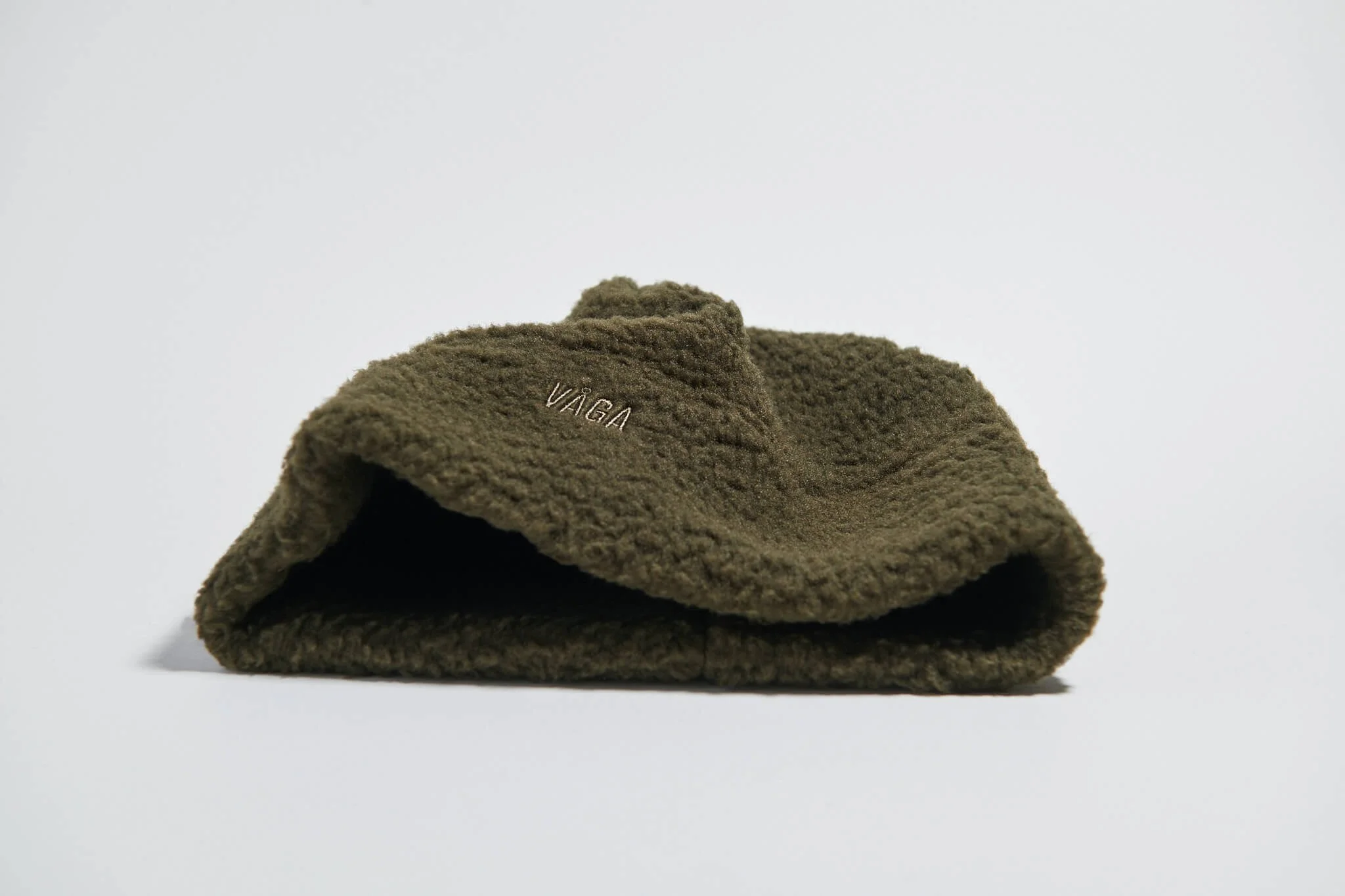 våga-teddy-fleece-beanie-utility-green-inside.jpg
