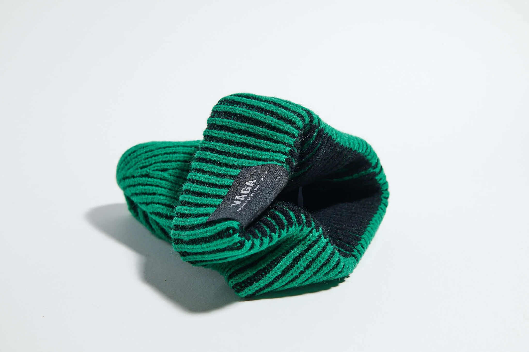 våga-mid-weight-beanie-bright-green-black-underneath.jpg
