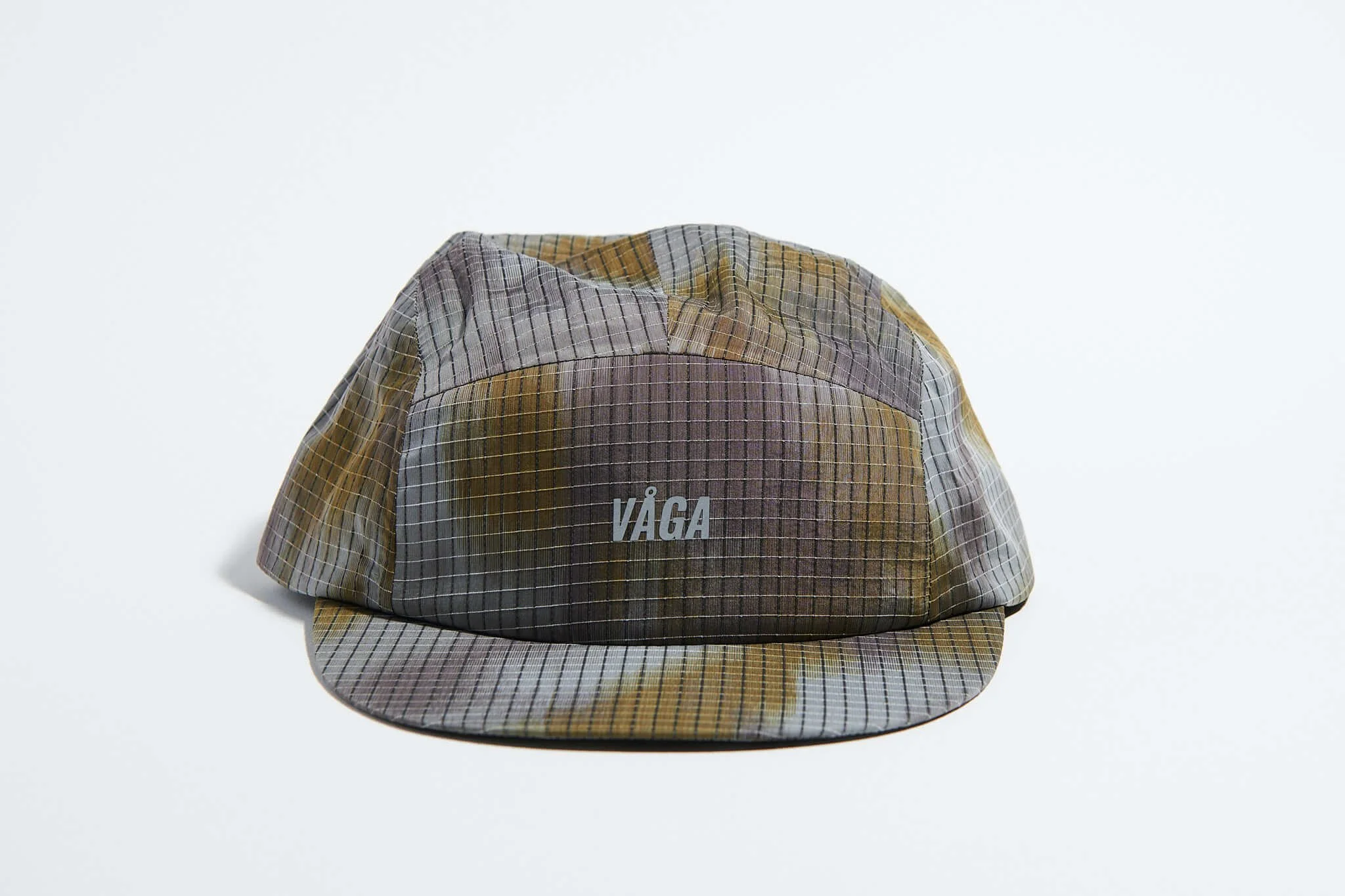våga-night-club-cap-light-grey-taupe-olive-front.jpg