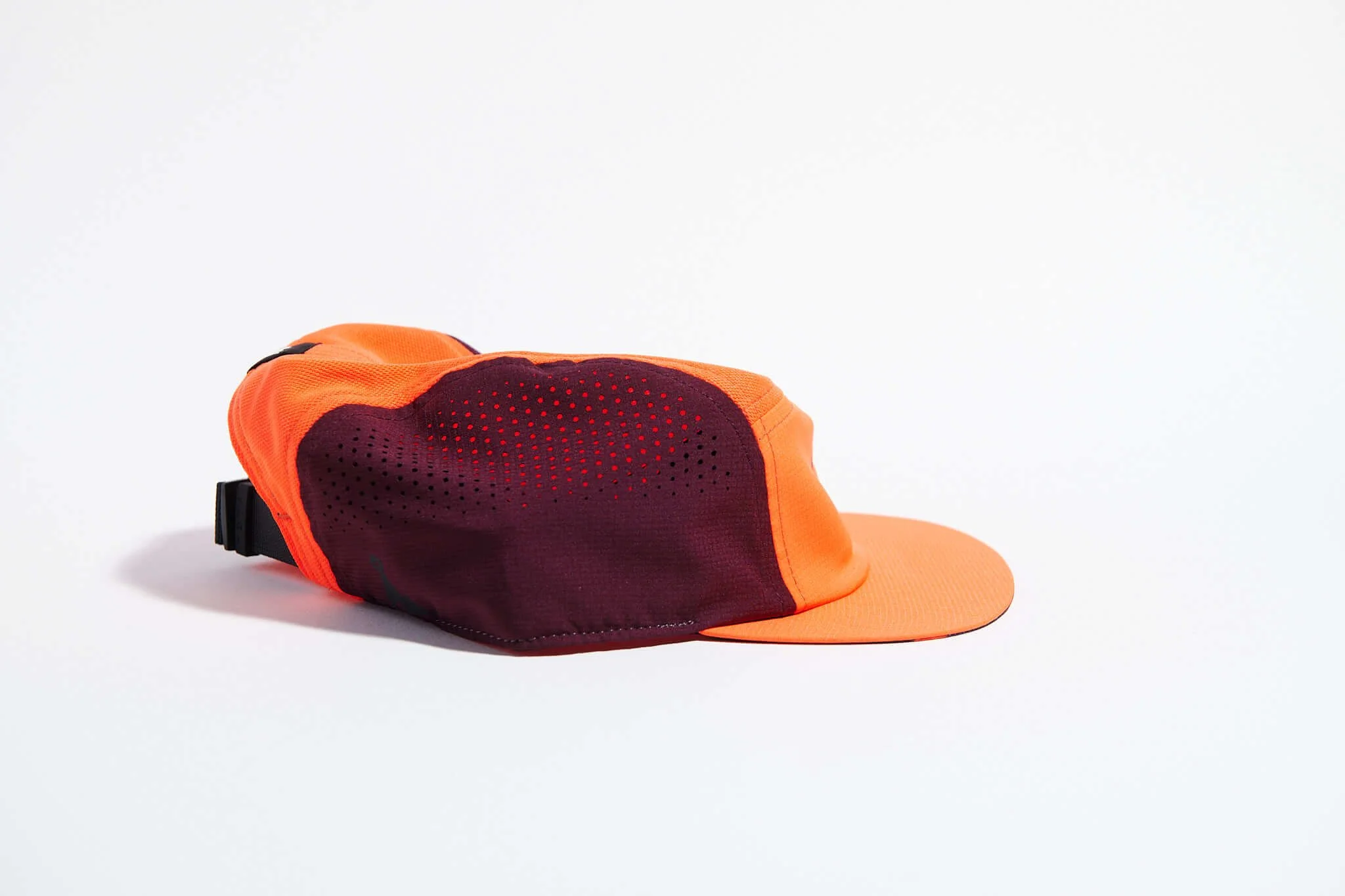 våga-feather-racing-cap-neon-orange-plum-side.jpg