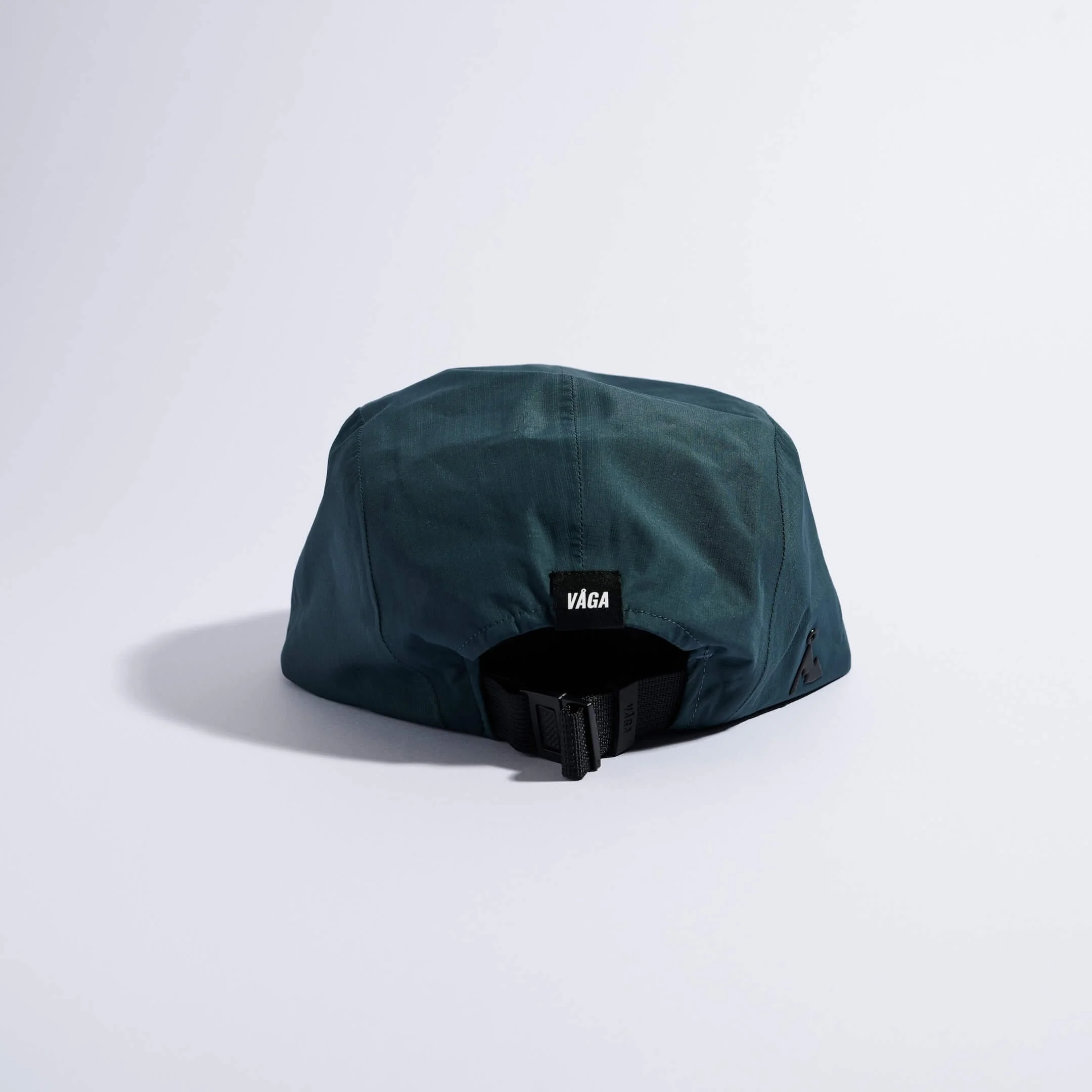 vaga-fell-cap-waterproof-running-cap-darkteal-back.jpg