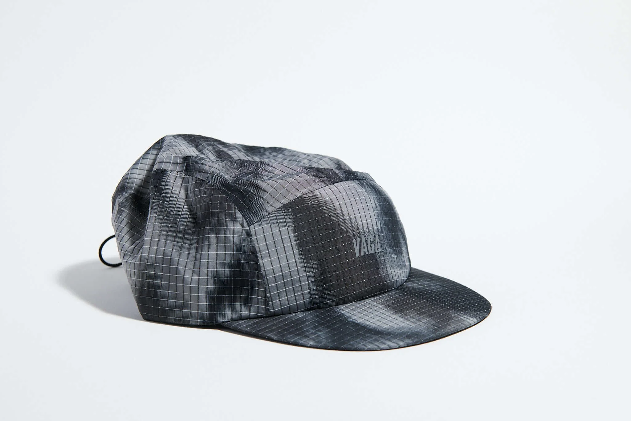 våga-night-club-cap-black-grey-angle.jpg