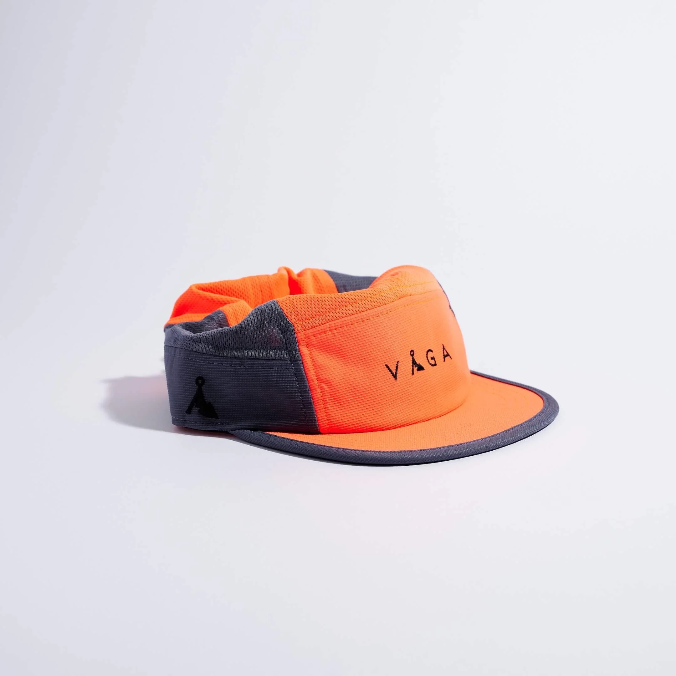 vaga-club-cap-running-cap-NeonCoral-SlateBlue-angle.jpg