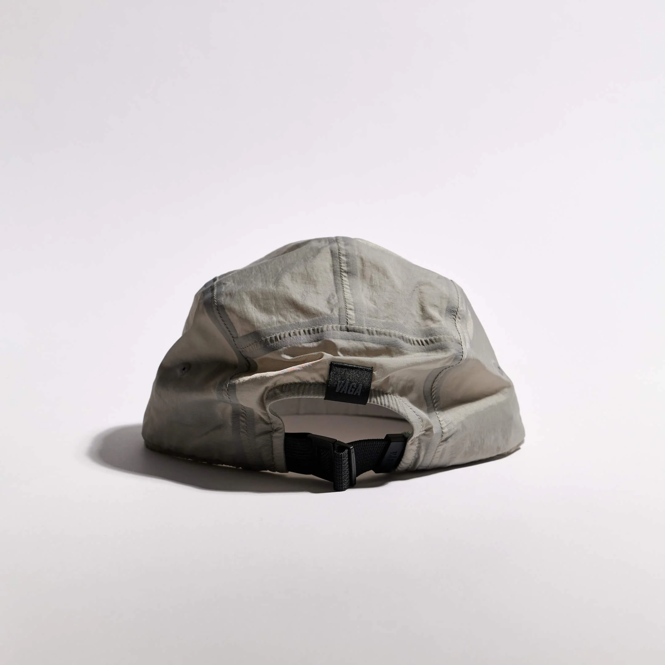 vaga-feather-edge-cap-racing-cap-aluminiumgrey-back.jpg