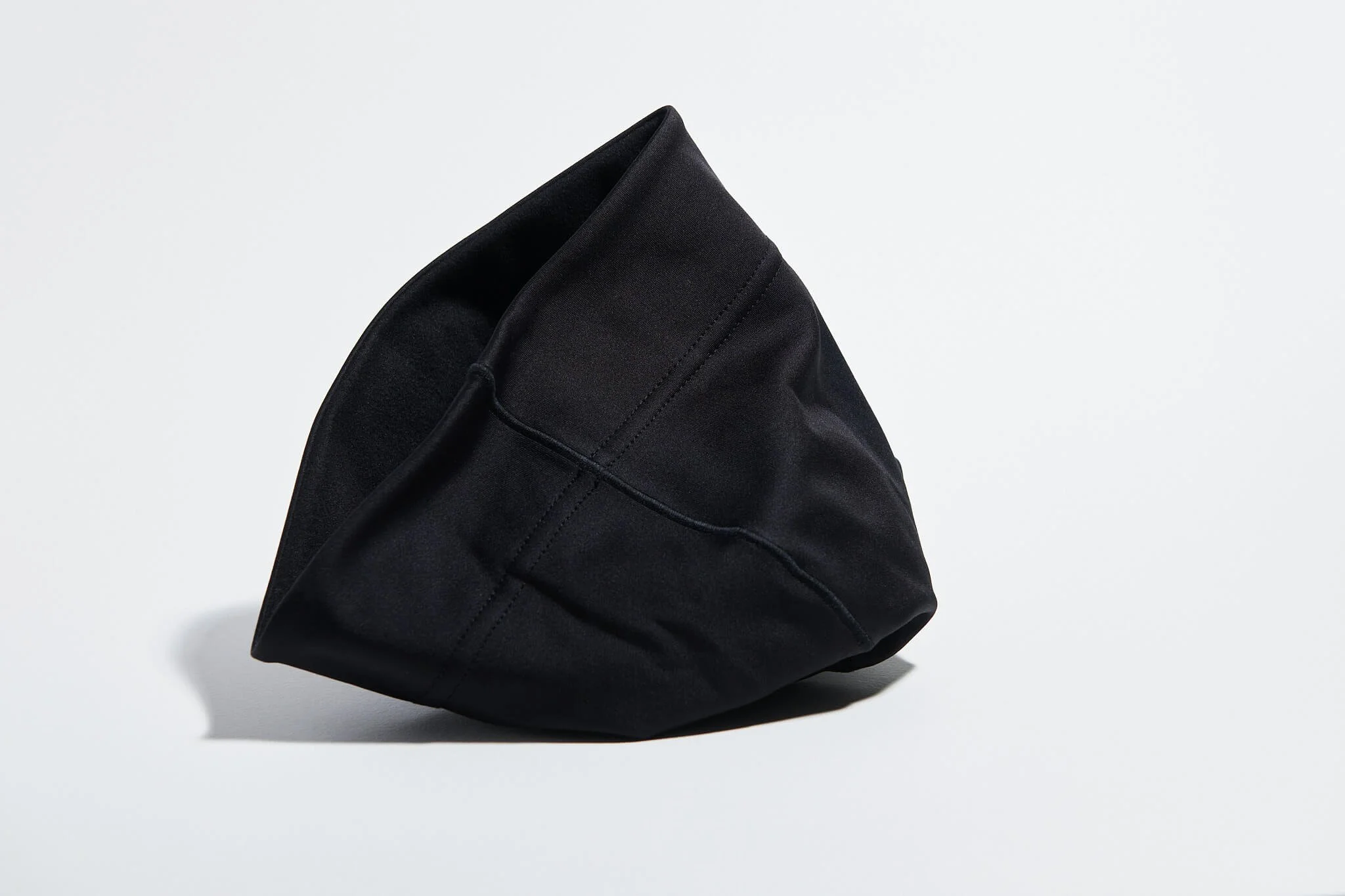 våga-performance-skull-cap-black-back.jpg