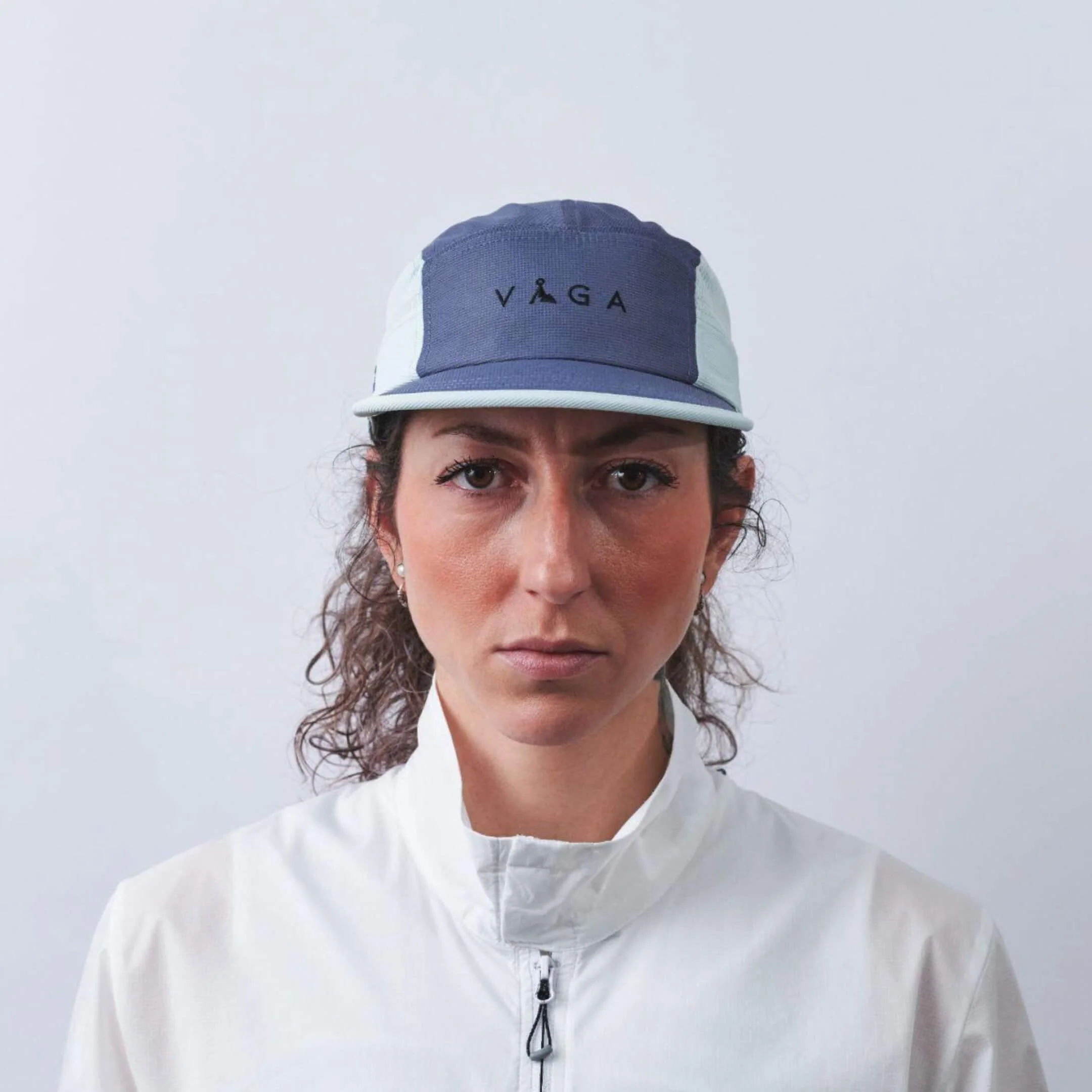vaga-club-cap-running-cap-SlateBlue-Mint-model-front.jpg