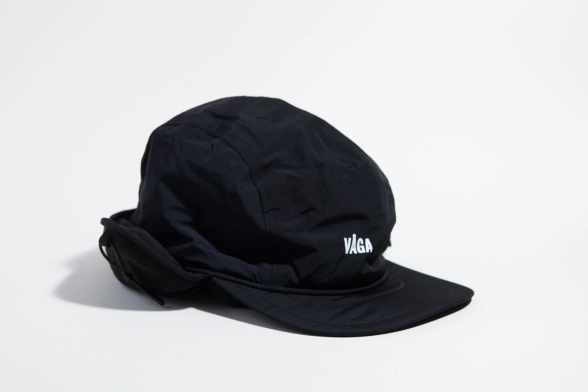 våga-padded-hiker-cap-black-folded.jpg
