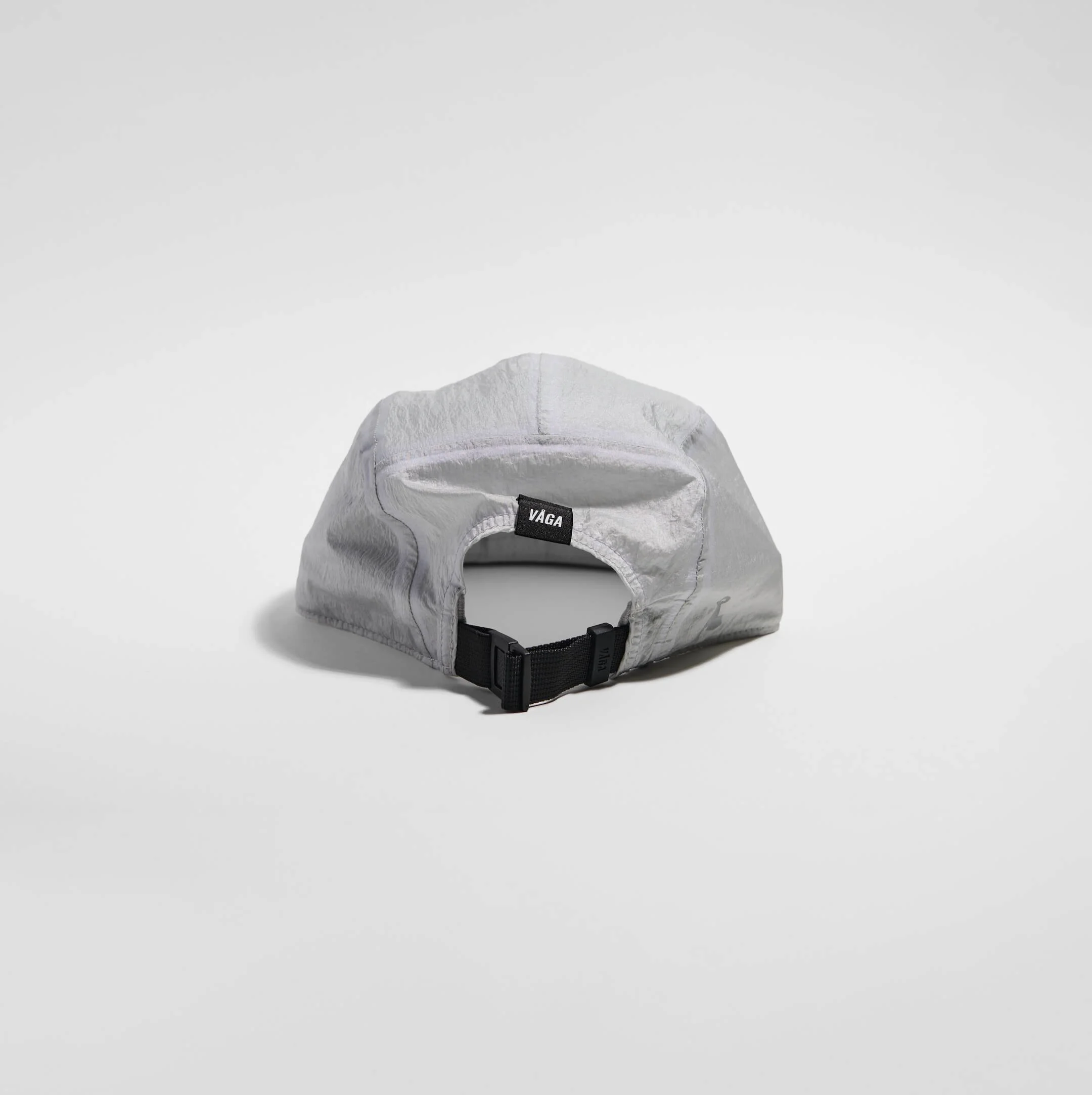 vaga-wind-resistant-cap-running-cap-light-grey-back.jpg
