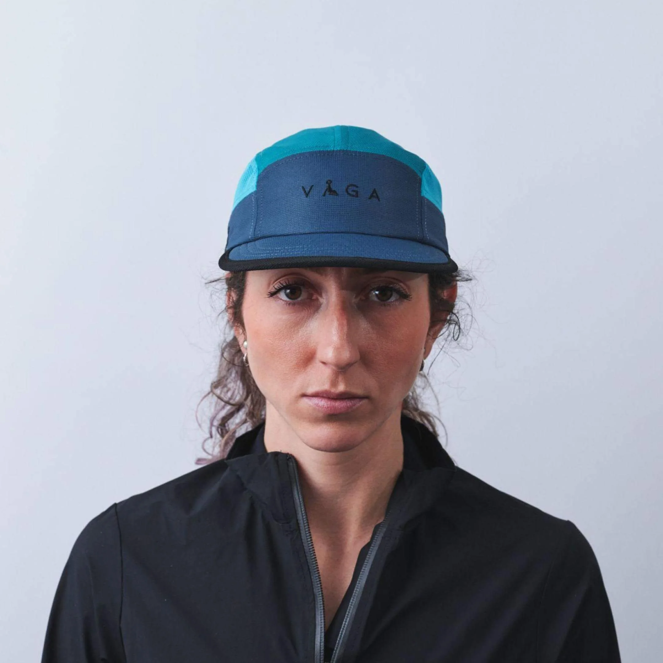 vaga-club-cap-running-cap-DarkTeal-Teal-model-front.jpg