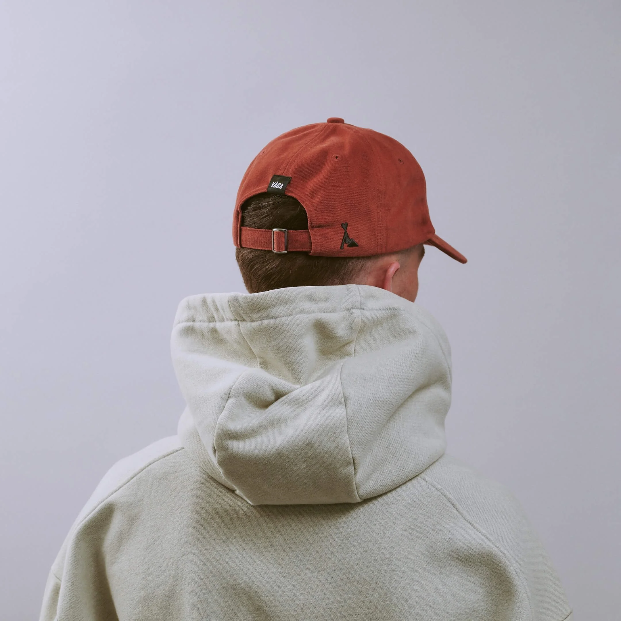 vaga-didnt-go-lifestyle-cap-rust-model-r-angle.jpg