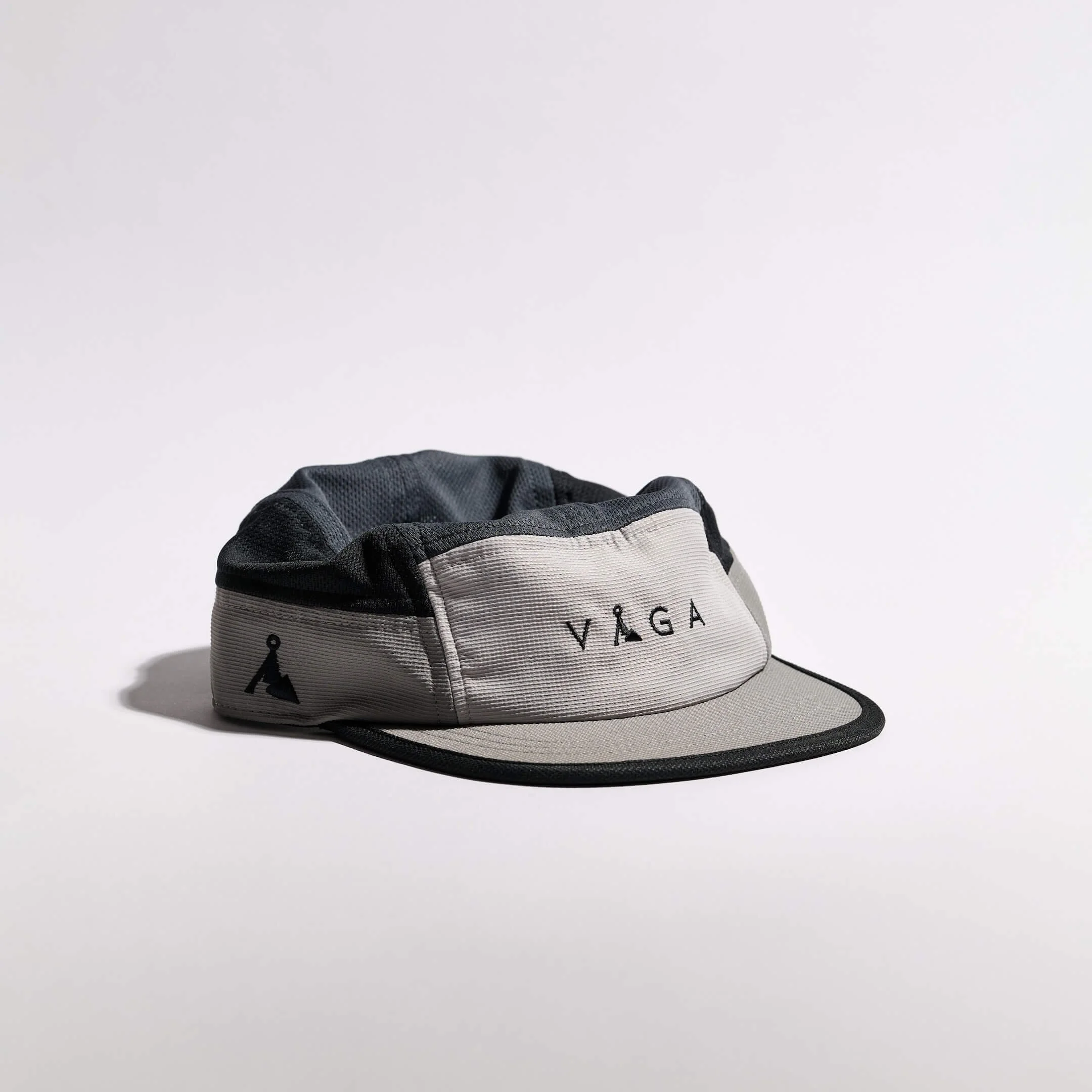 vaga-club-cap-running-cap-LightGrey-MidGrey-Black-angle.jpg