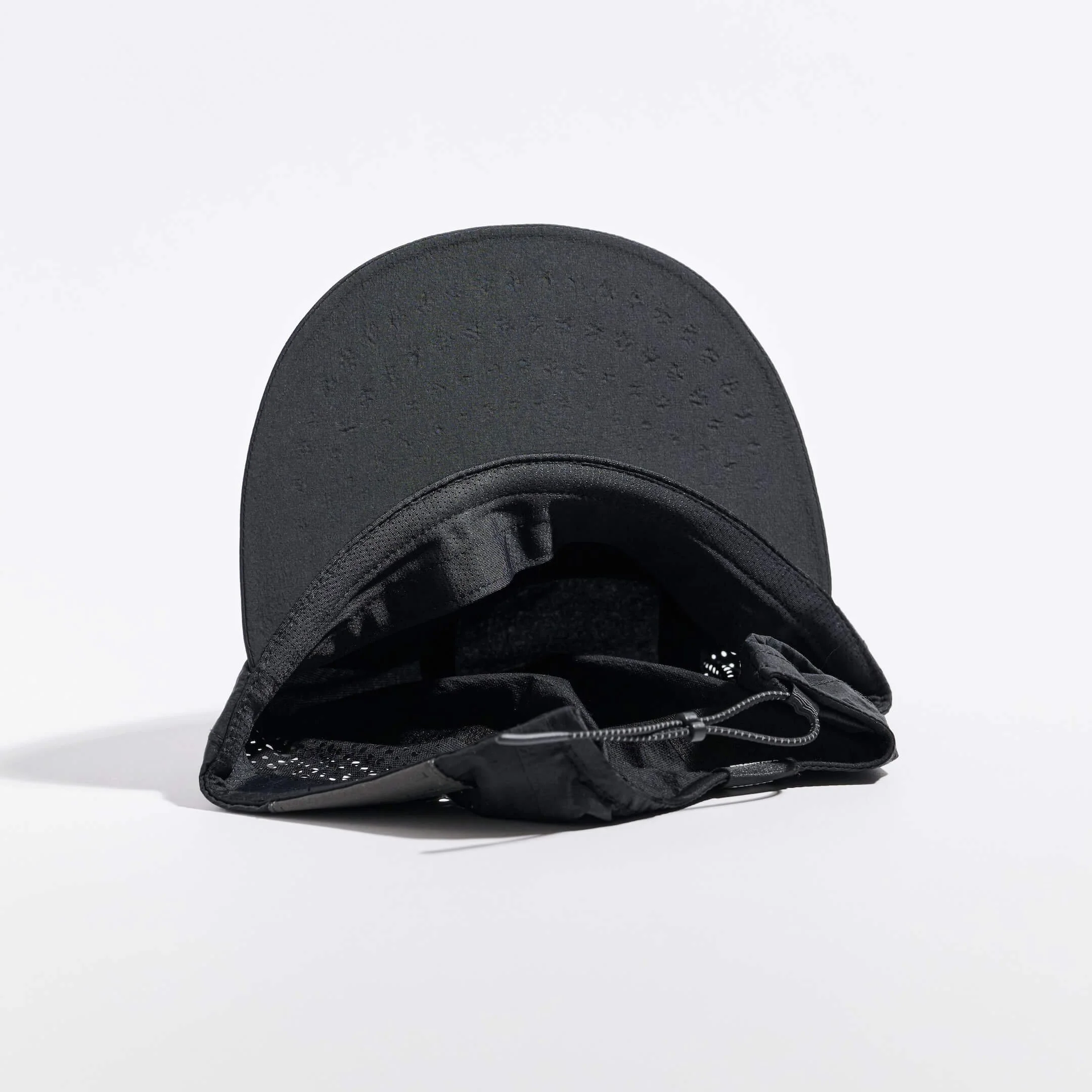 VAGA ALTOS Running Cap in Black Underneath.jpg