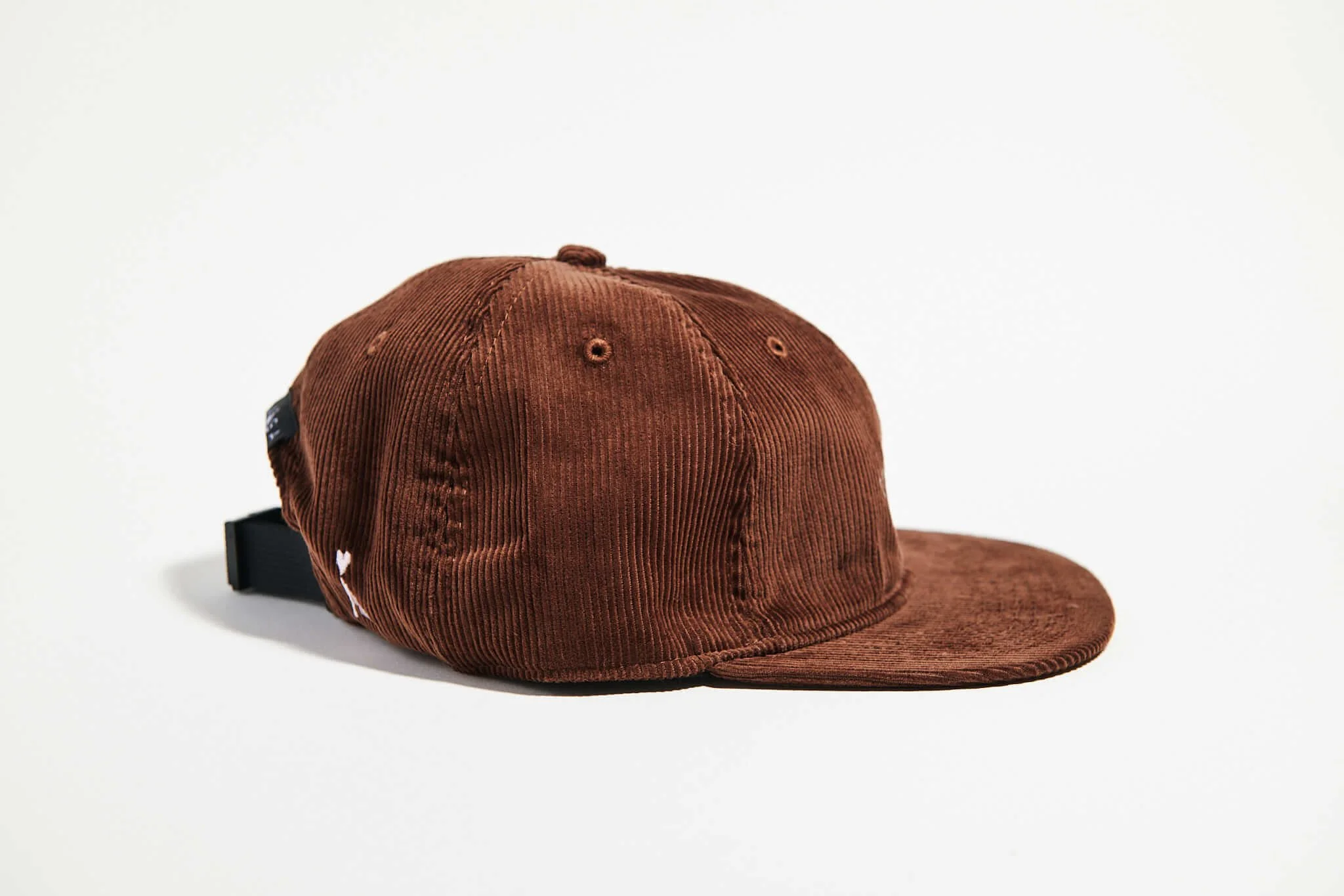 våga-corduroy-cap-brown-side.jpg