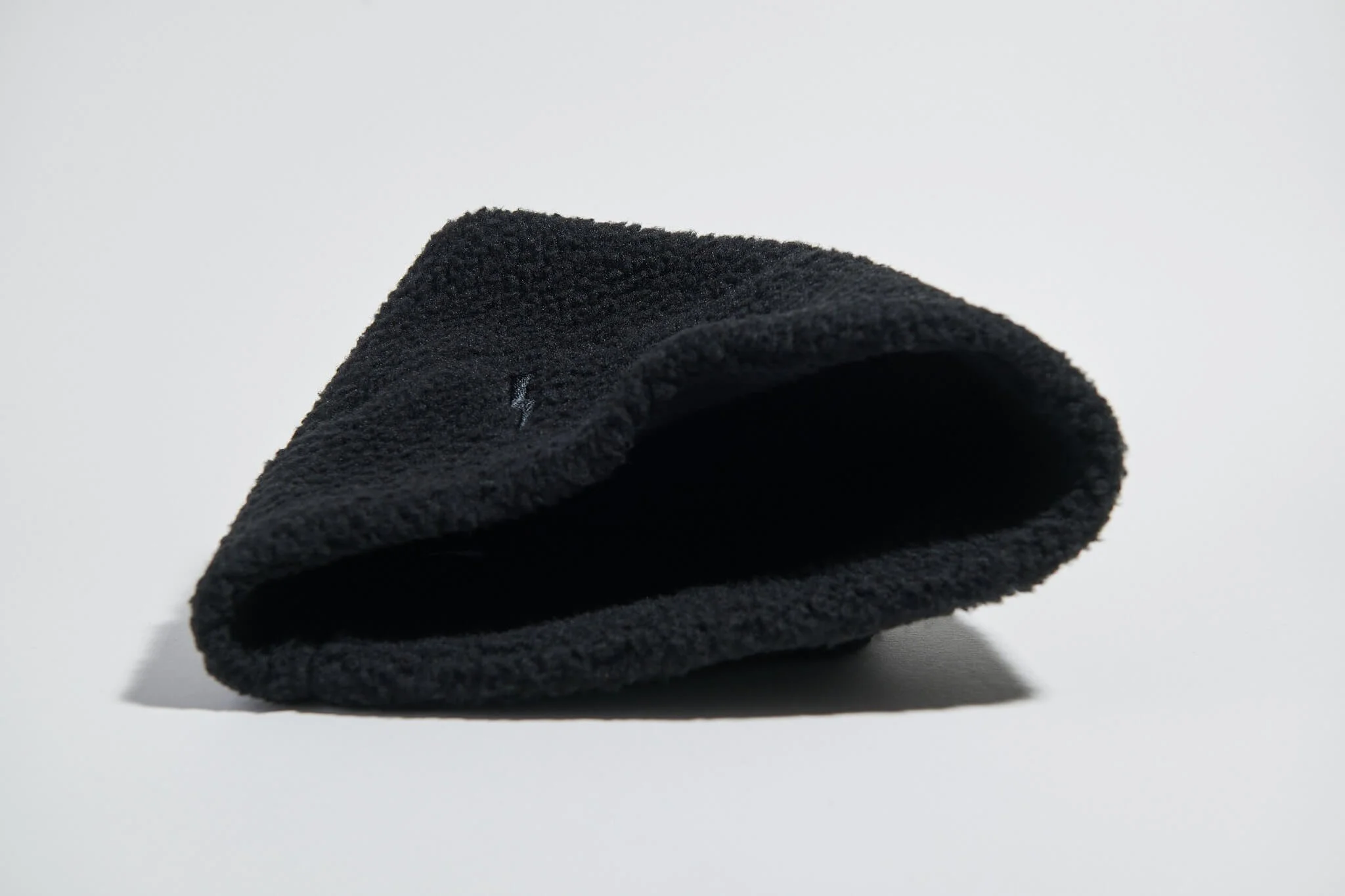 våga-teddy-fleece-beanie-black-inside.jpg