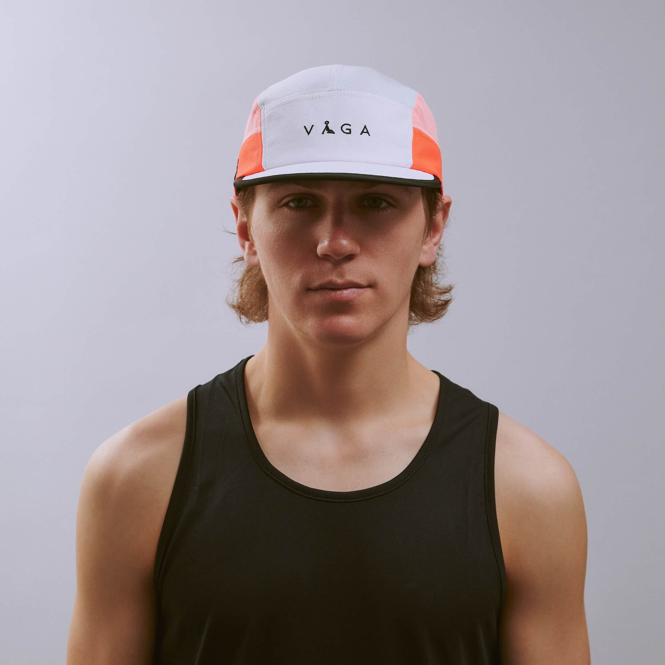 vaga-club-cap-running-cap-White-Coral-NeonPeach-e-model-front.jpg