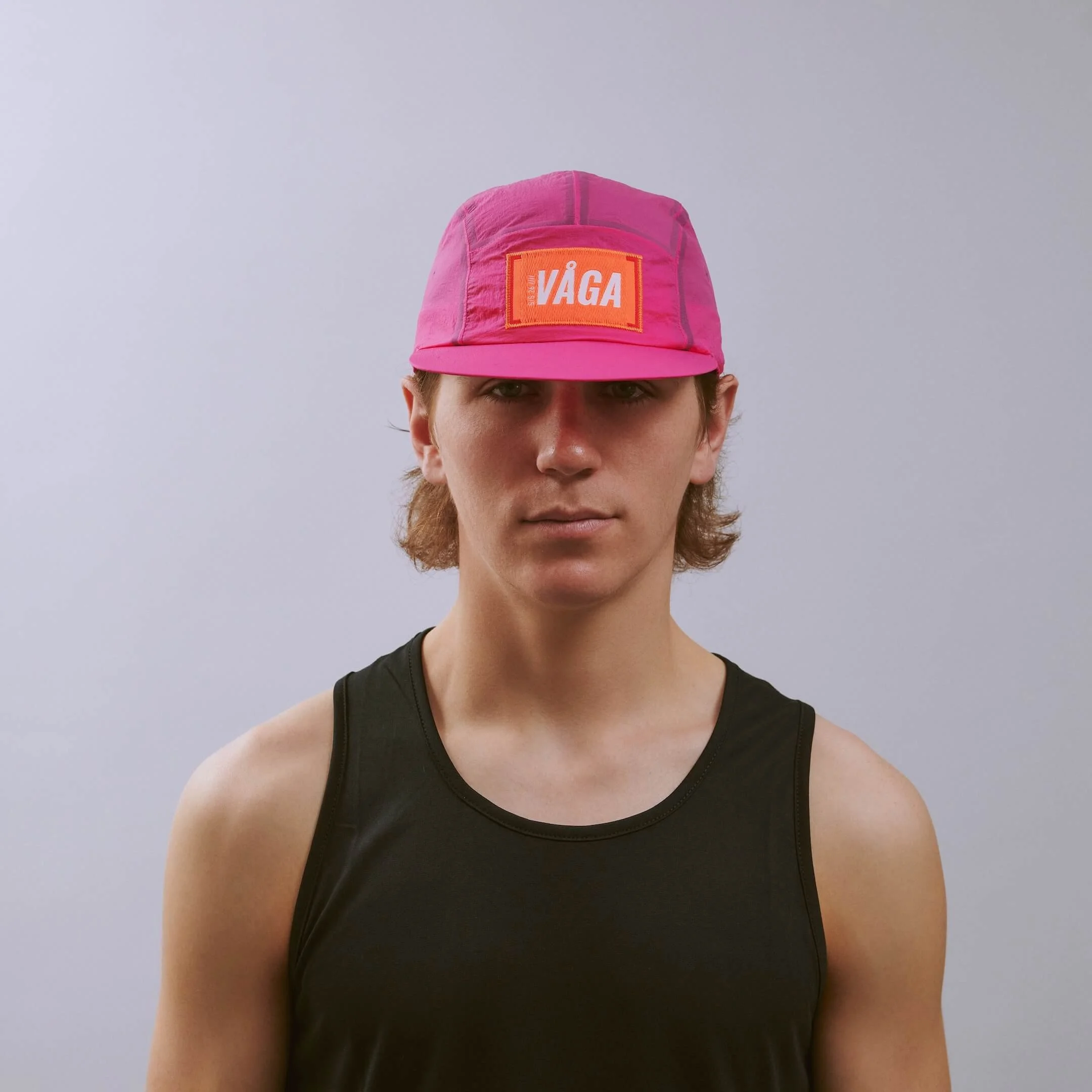 vaga-feather-edge-cap-racing-cap-brightpink-e-model-front.jpg