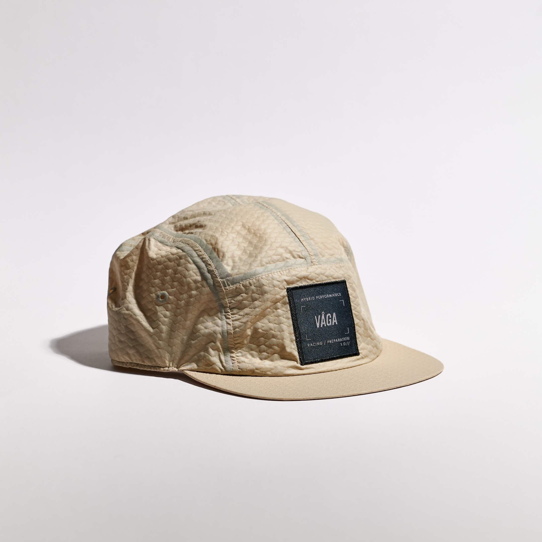 vaga-viper-lite-cap-textured-running-cap-taupe-angle.jpg