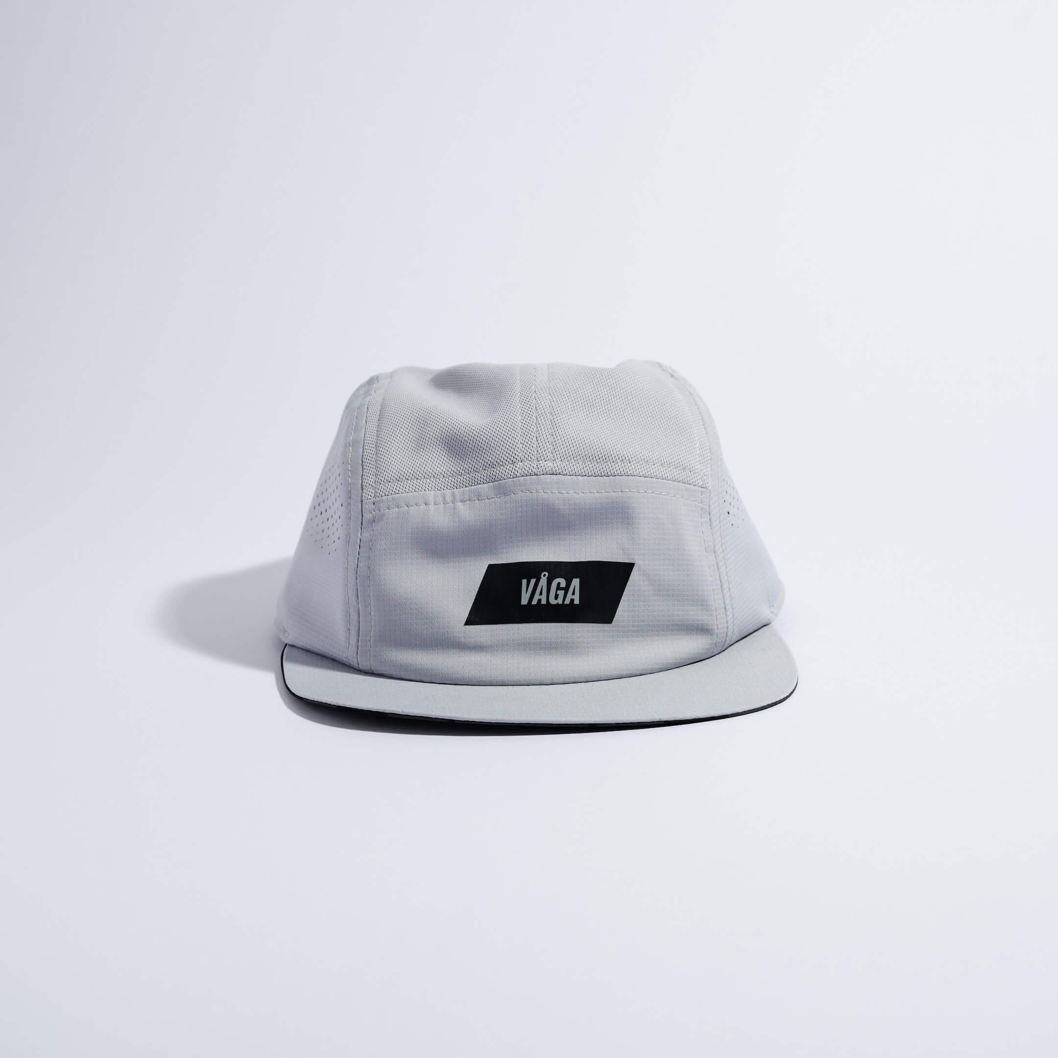 vaga-feather-racing-cap-aluminiumgrey-front.jpg
