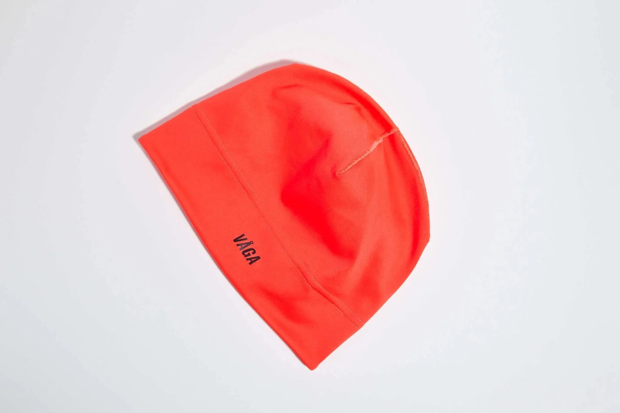 va%CC%8Aga-performance-skull-cap-spectral-pink-angle.jpg