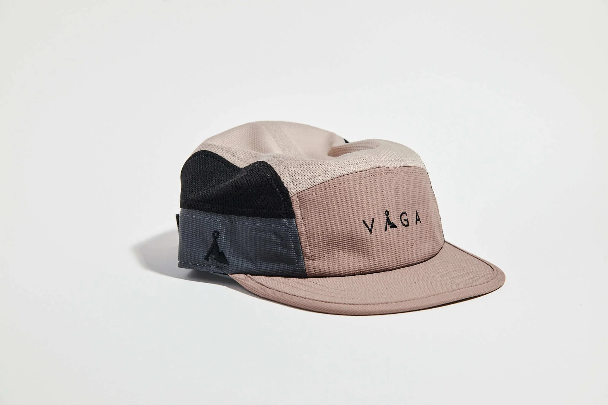 våga-club-cap-taupe-black-charcoal-navy-blue-angle.jpg