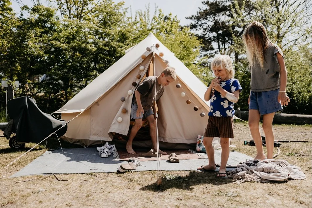 Er komen weer een aantal hele fijne Day at the campings aan. Ik rij er met alle liefde voor naar zee of waar jullie dan ook op vakantie zijn. En weet je wat het voordeel is? Na een Day in the life krijg je van mij een mooi album, dus dat vakantie alb