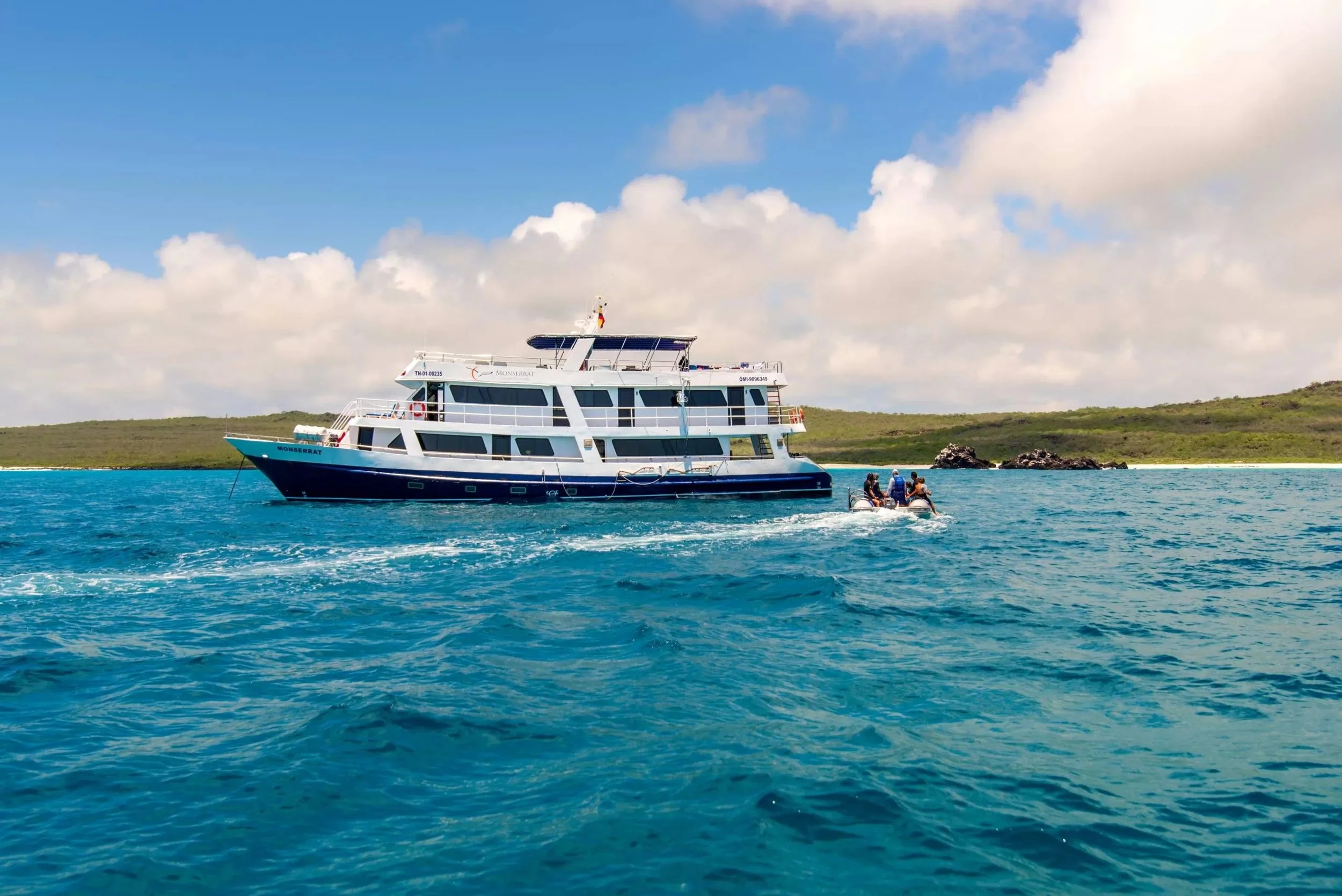 Panoramic-turquesa-Monserrat-Galapagos-Cruises-2021-scaled-1.jpg