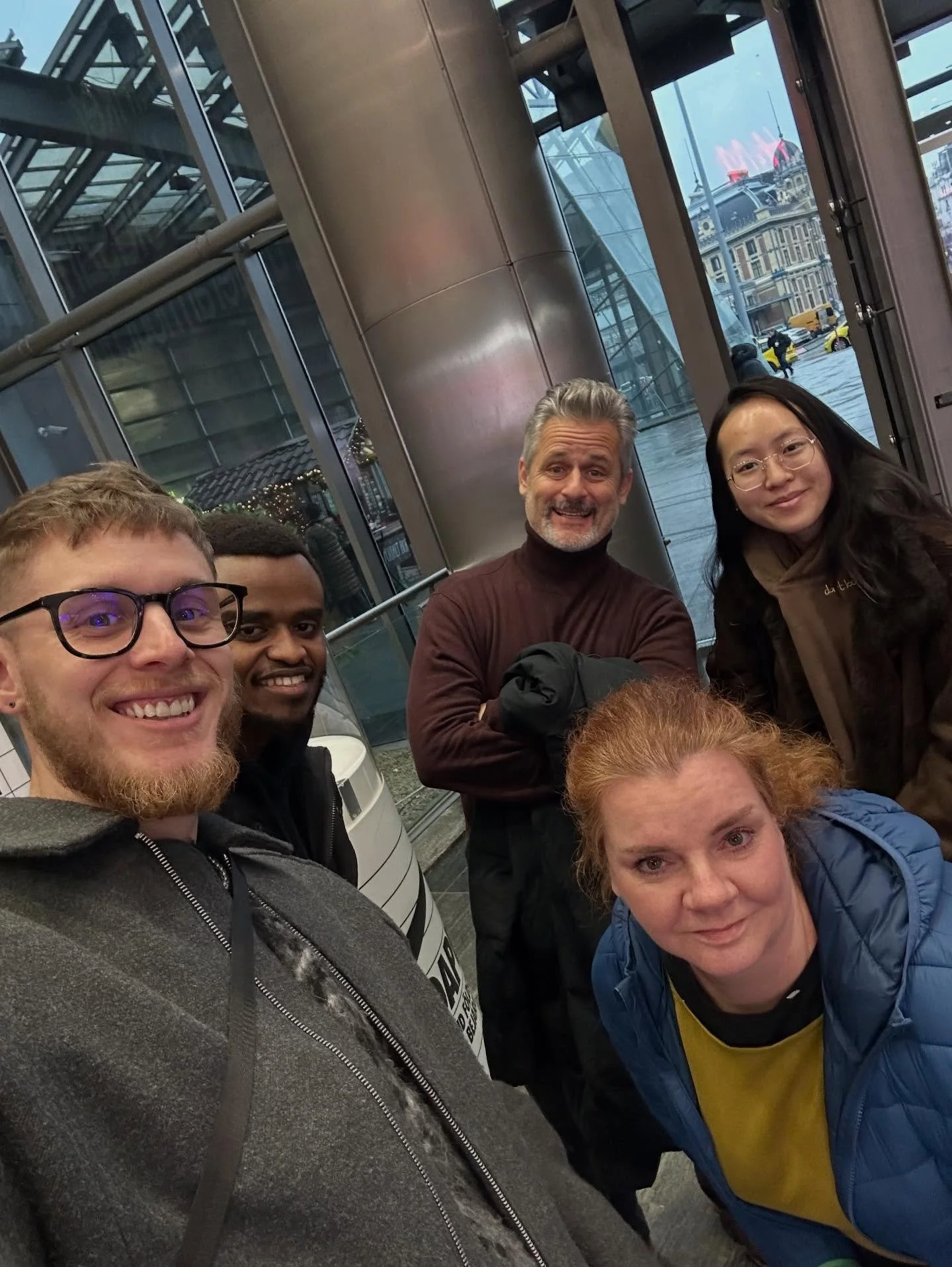 The Budapest base went to West End Mall not to shop, but to share Jesus.

There we met Zully (2nd photo) and after a short conversation, Zully received the Lord with tears in his eyes.
&ldquo;I&rsquo;ve done a lot of bad things&hellip; made a lot of 