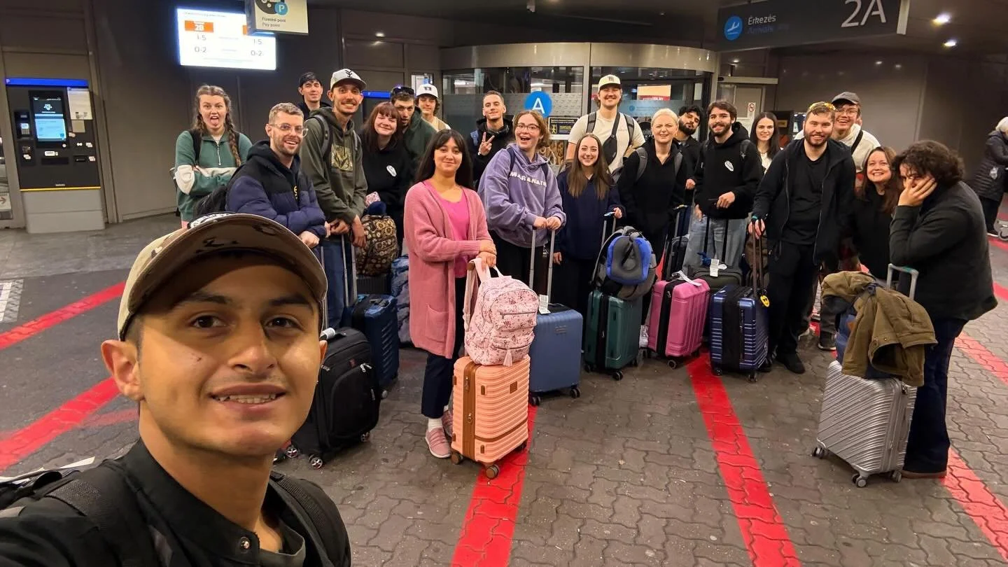 A huge welcome to our Charis team! They will be serving in Hungary for the next week to bring the light of the gospel 🔥