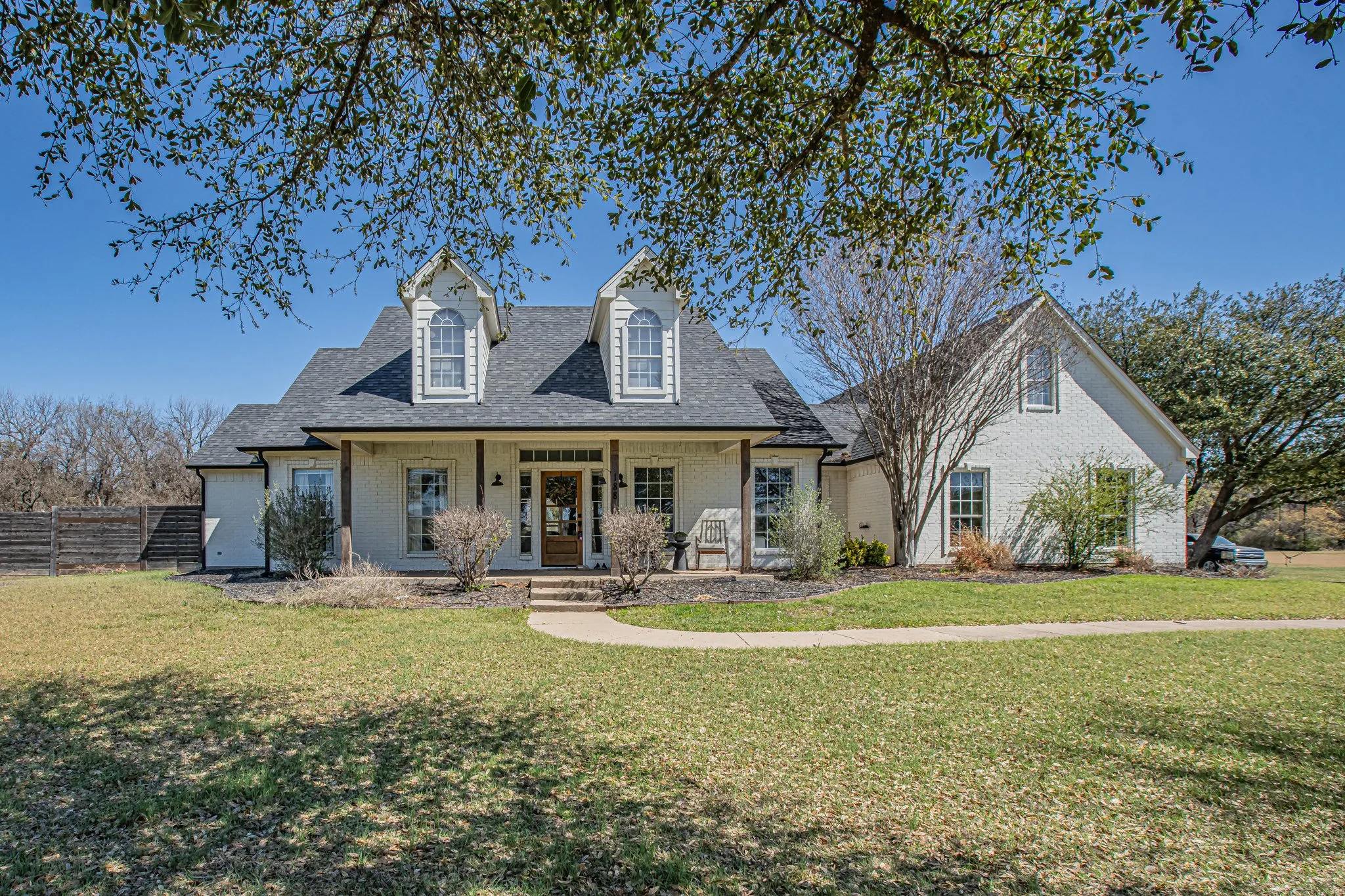 188 S Bear Creek Lane, Cresson, TX