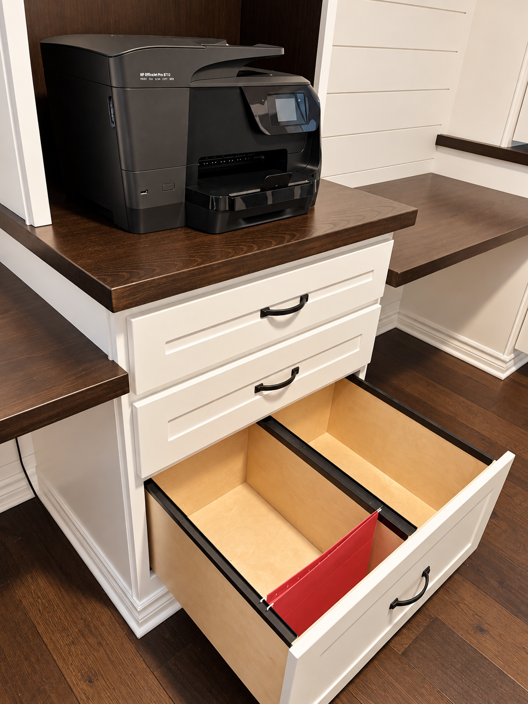 Hanging-file drawer