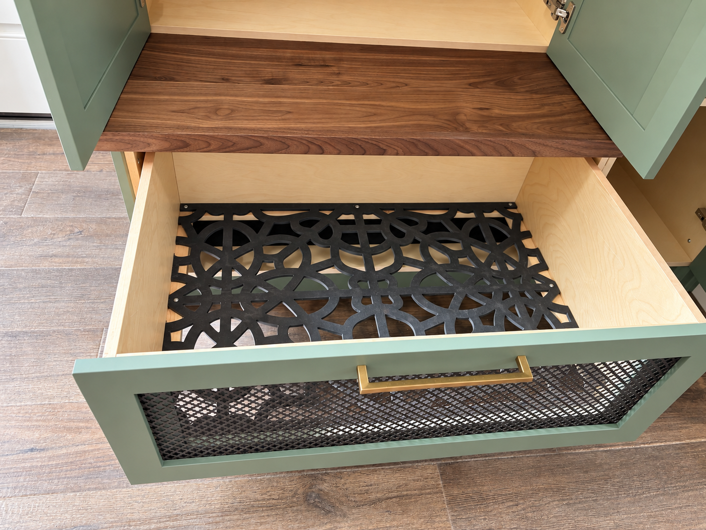 Patterned drawer base