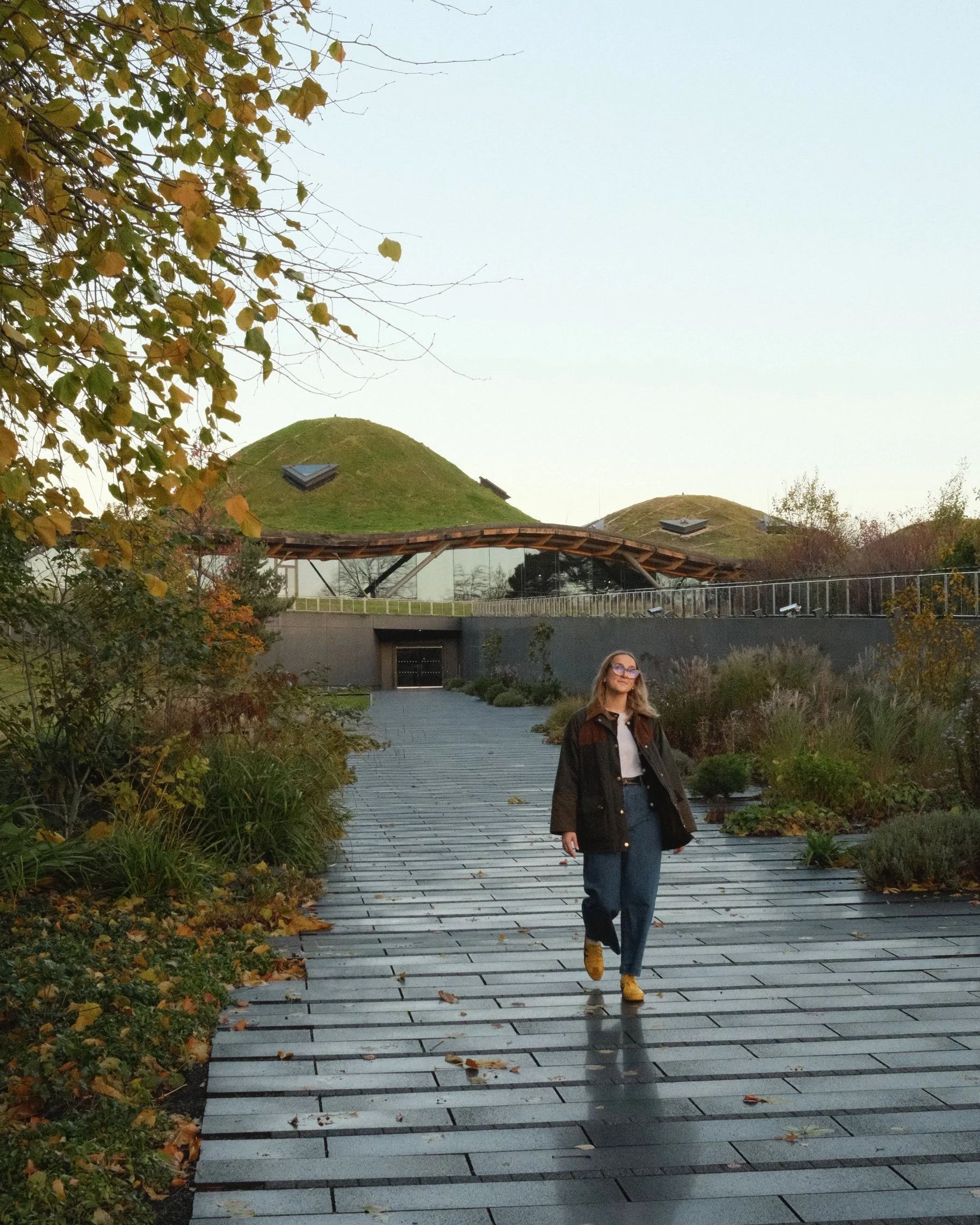 it's Pippa visits The Macallan Estate