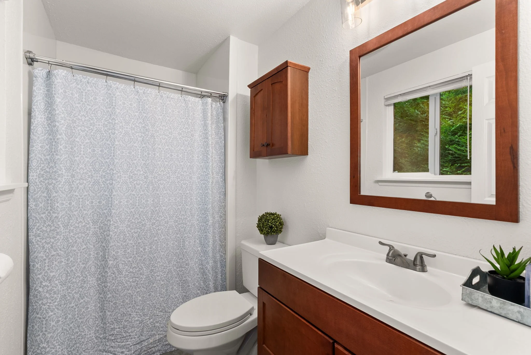 26-web-or-mls-4938 Hilton Rd NE, Olympia, WA_Luminate Media_26.jpg
