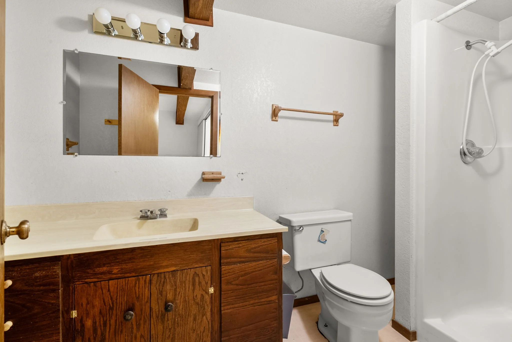 40-web-or-mls-4641 Oyster Bay Rd NW, Olympia, WA_Luminate Media_40.jpg