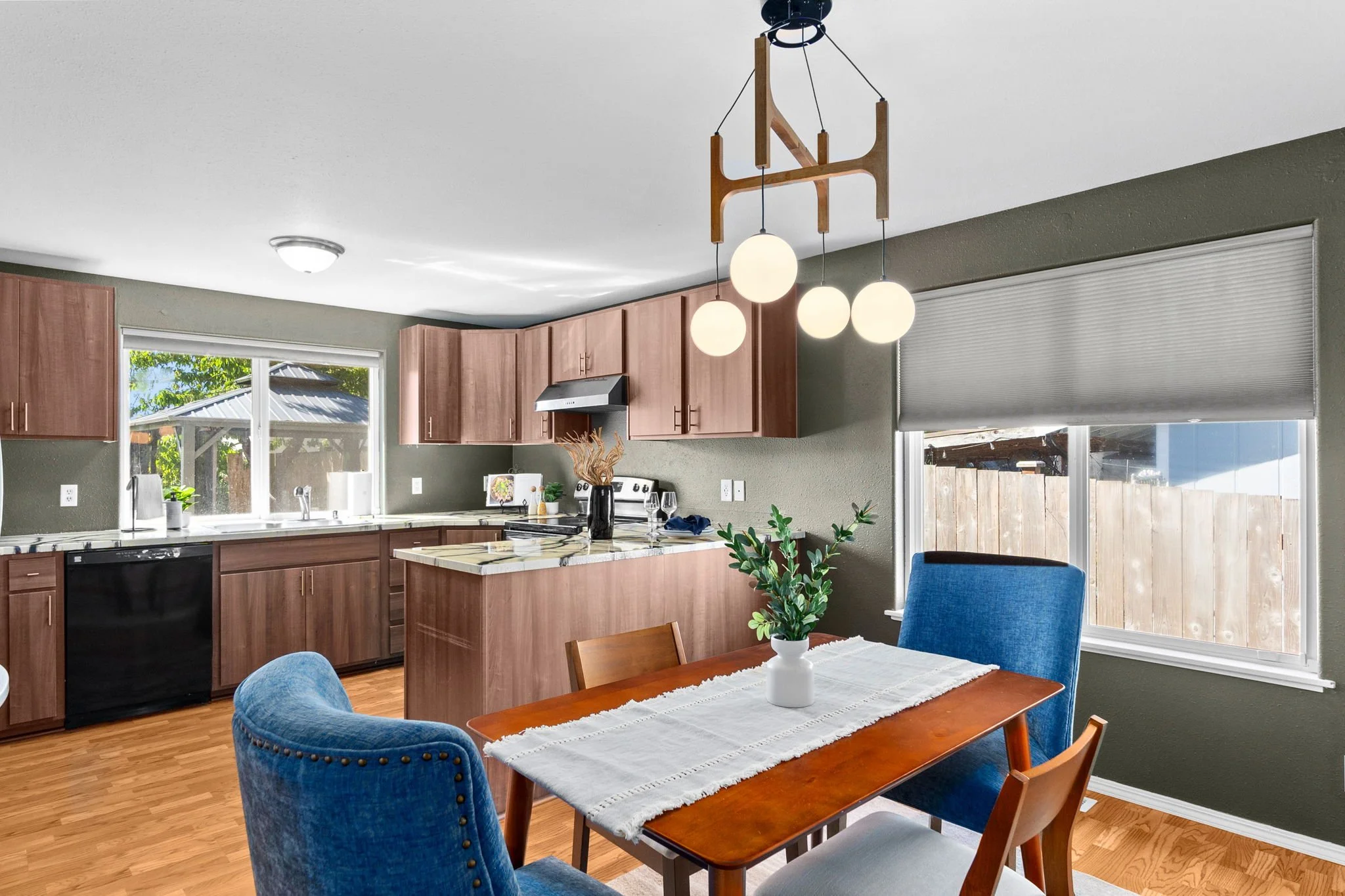 25-web-or-mls-DSC07277.jpg